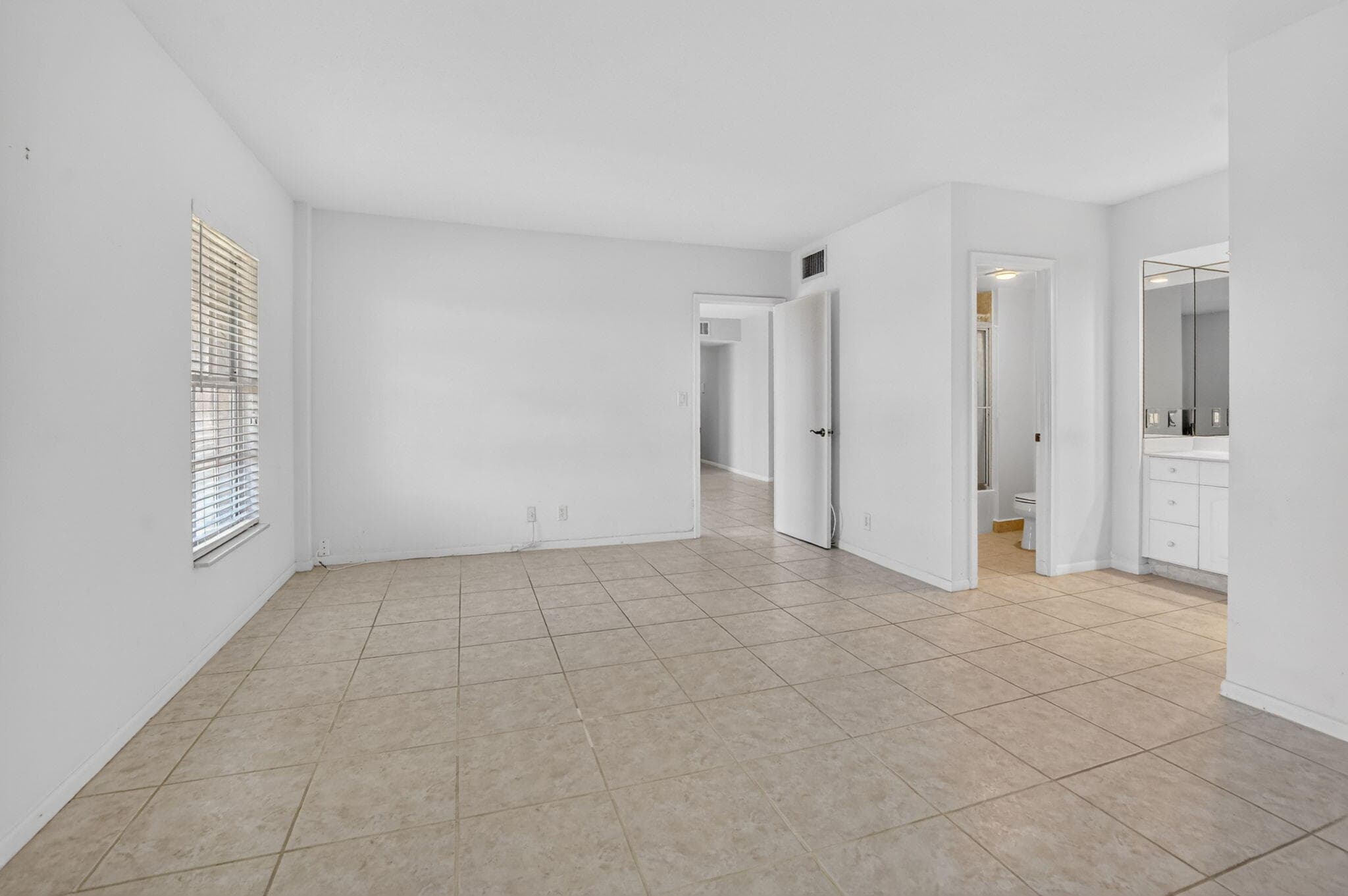 250 NE 20th Street 5220, Boca Raton, FL 33431 — photo 16 of 41