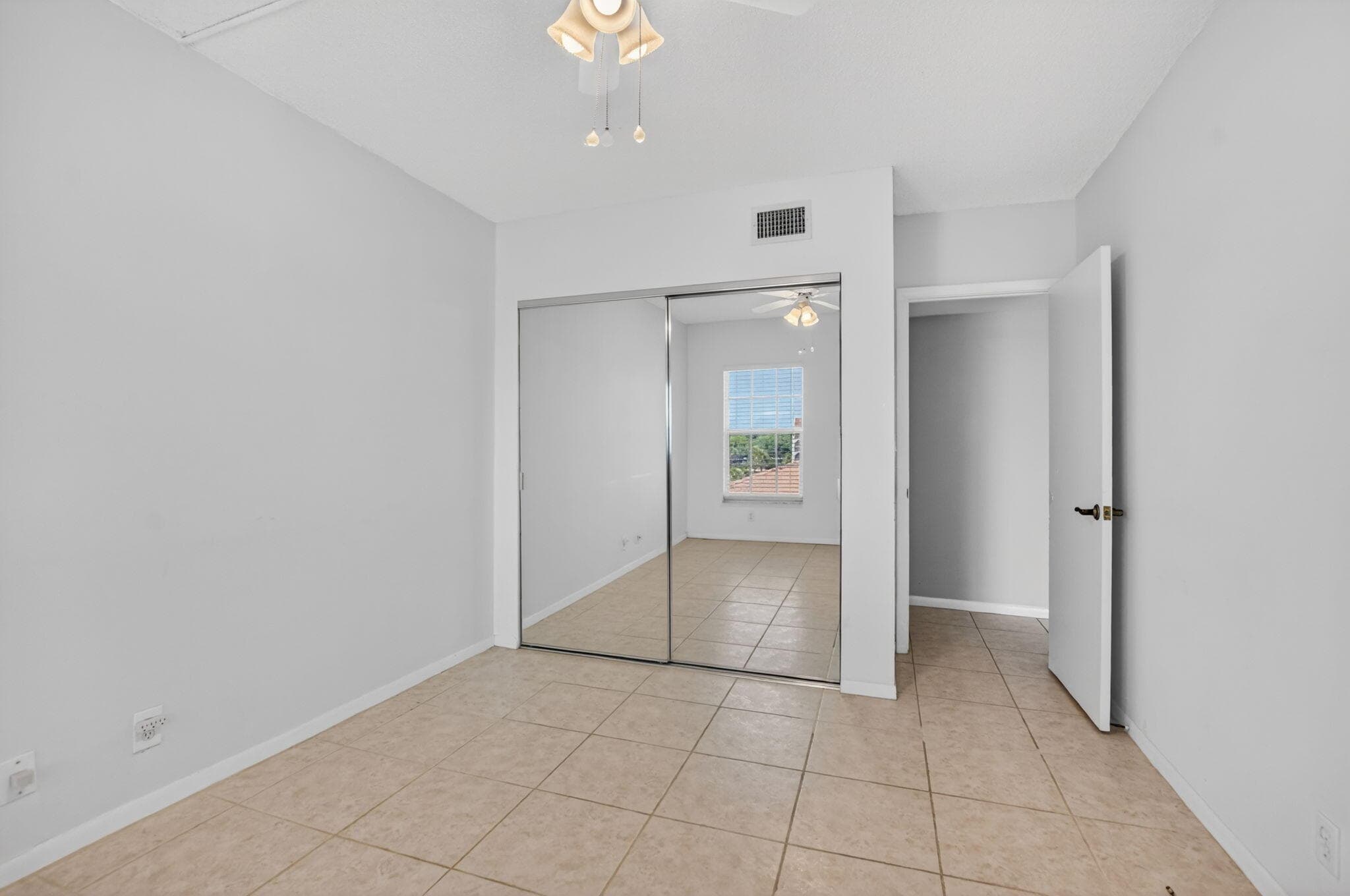 250 NE 20th Street 5220, Boca Raton, FL 33431 — photo 18 of 41