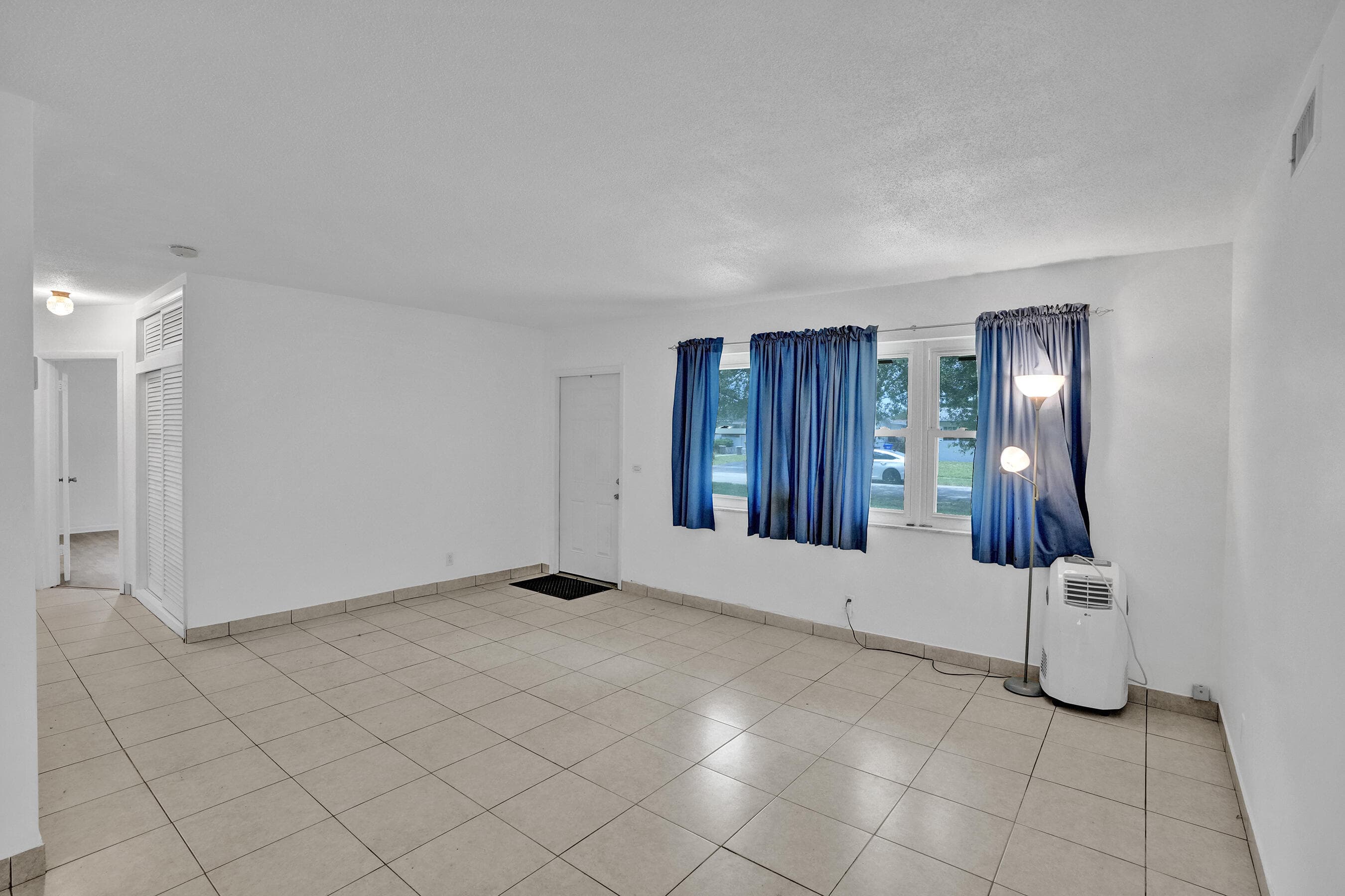 731 SW 71st Terrace, Pembroke Pines, FL 33023 — photo 9 of 66