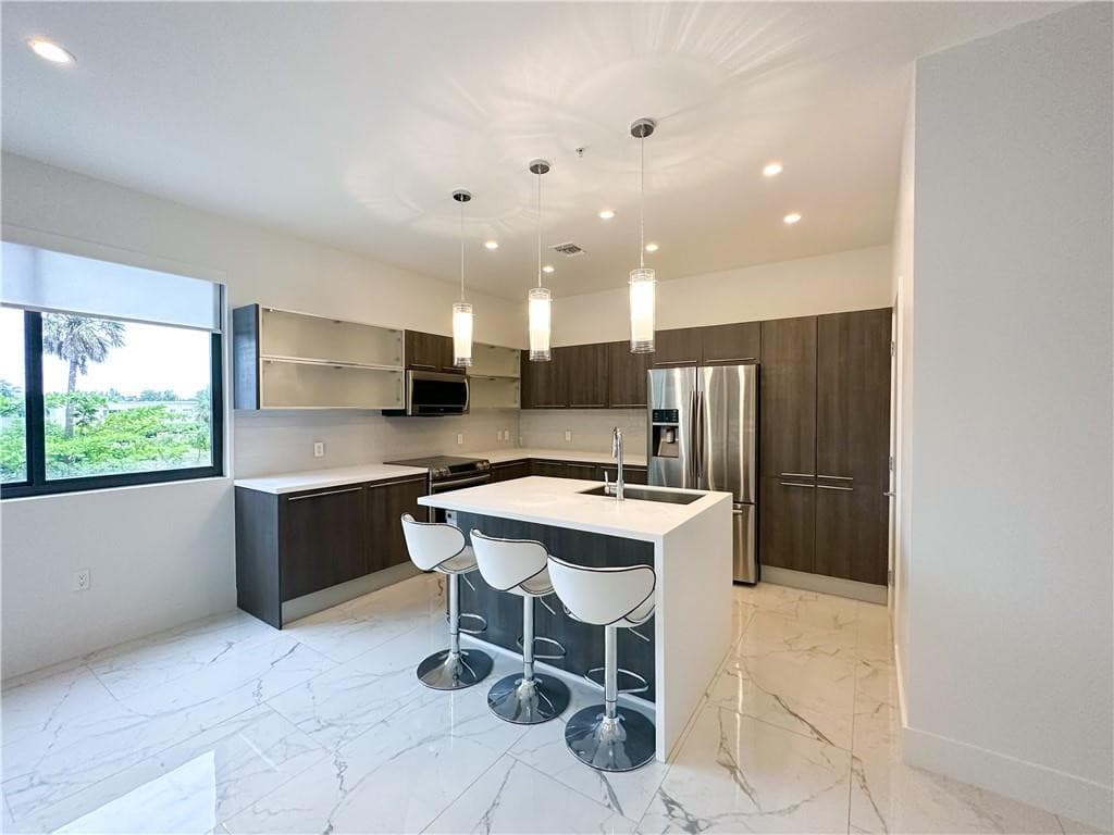 113 SE 1st Circle, Pompano Beach, FL 33060 — photo 1 of 35