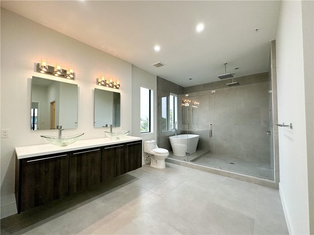113 SE 1st Circle, Pompano Beach, FL 33060 — photo 9 of 35