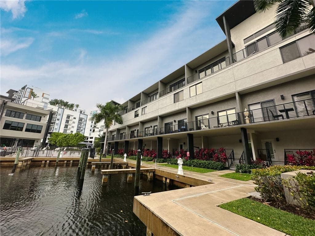 113 SE 1st Circle, Pompano Beach, FL 33060 — photo 28 of 35