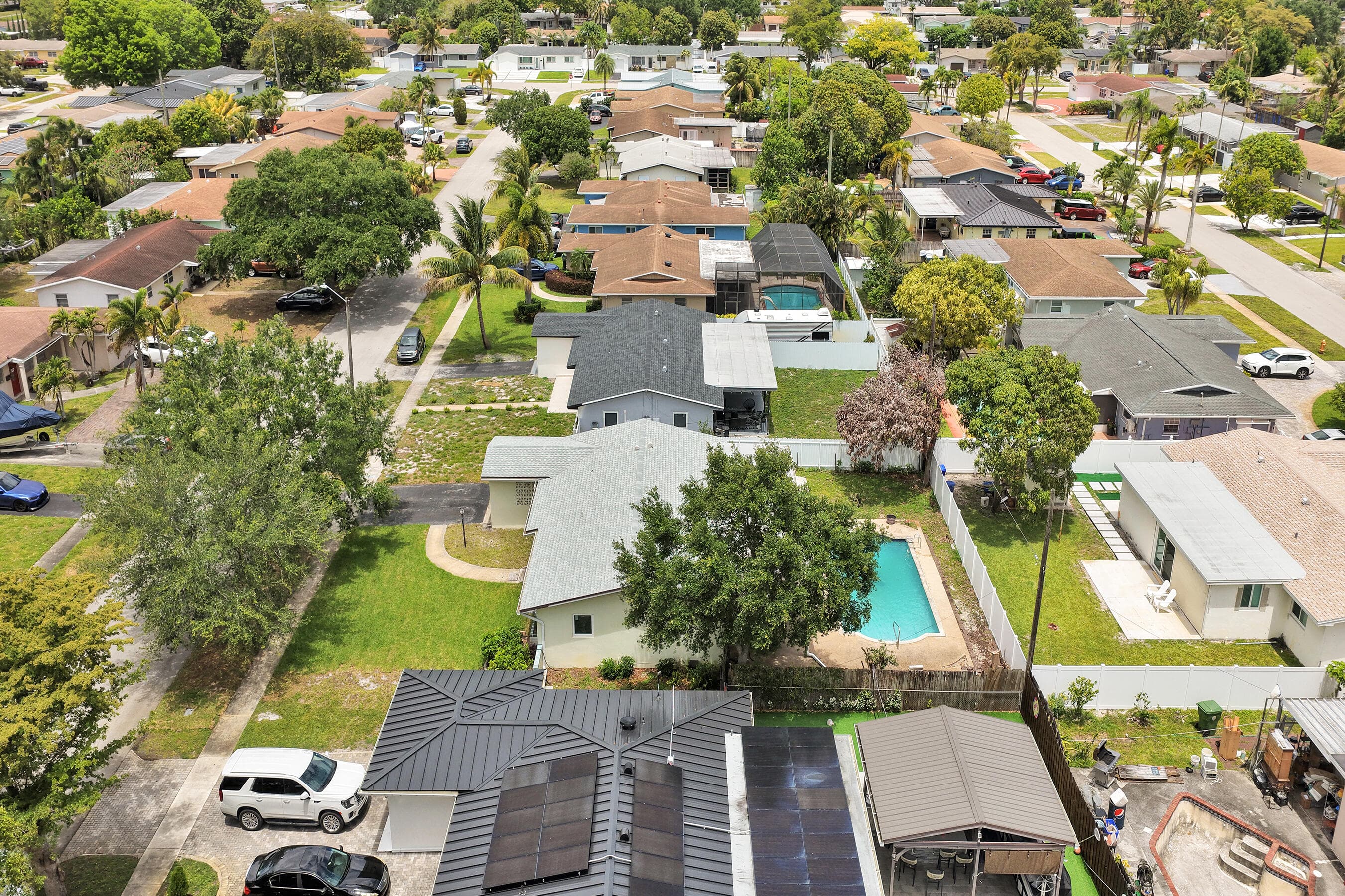 731 SW 71st Terrace, Pembroke Pines, FL 33023 — photo 50 of 66