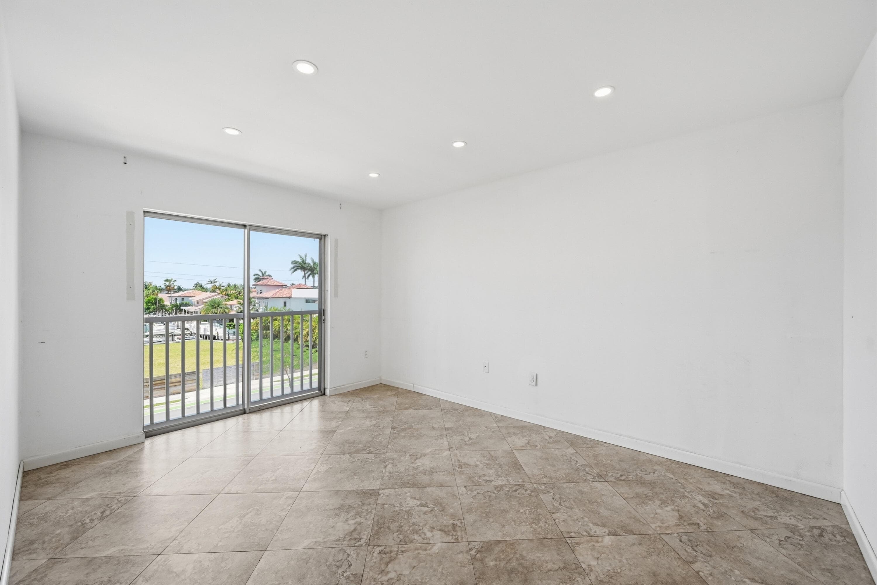 17051 NE 35th Avenue 307, North Miami Beach, FL 33160 — photo 11 of 22