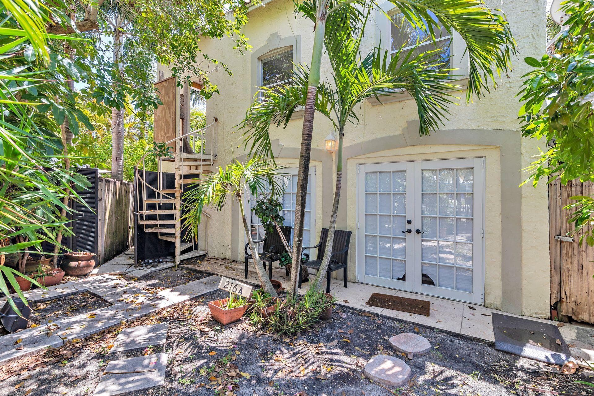 214 Conniston Road, West Palm Beach, FL 33405 — photo 12 of 18