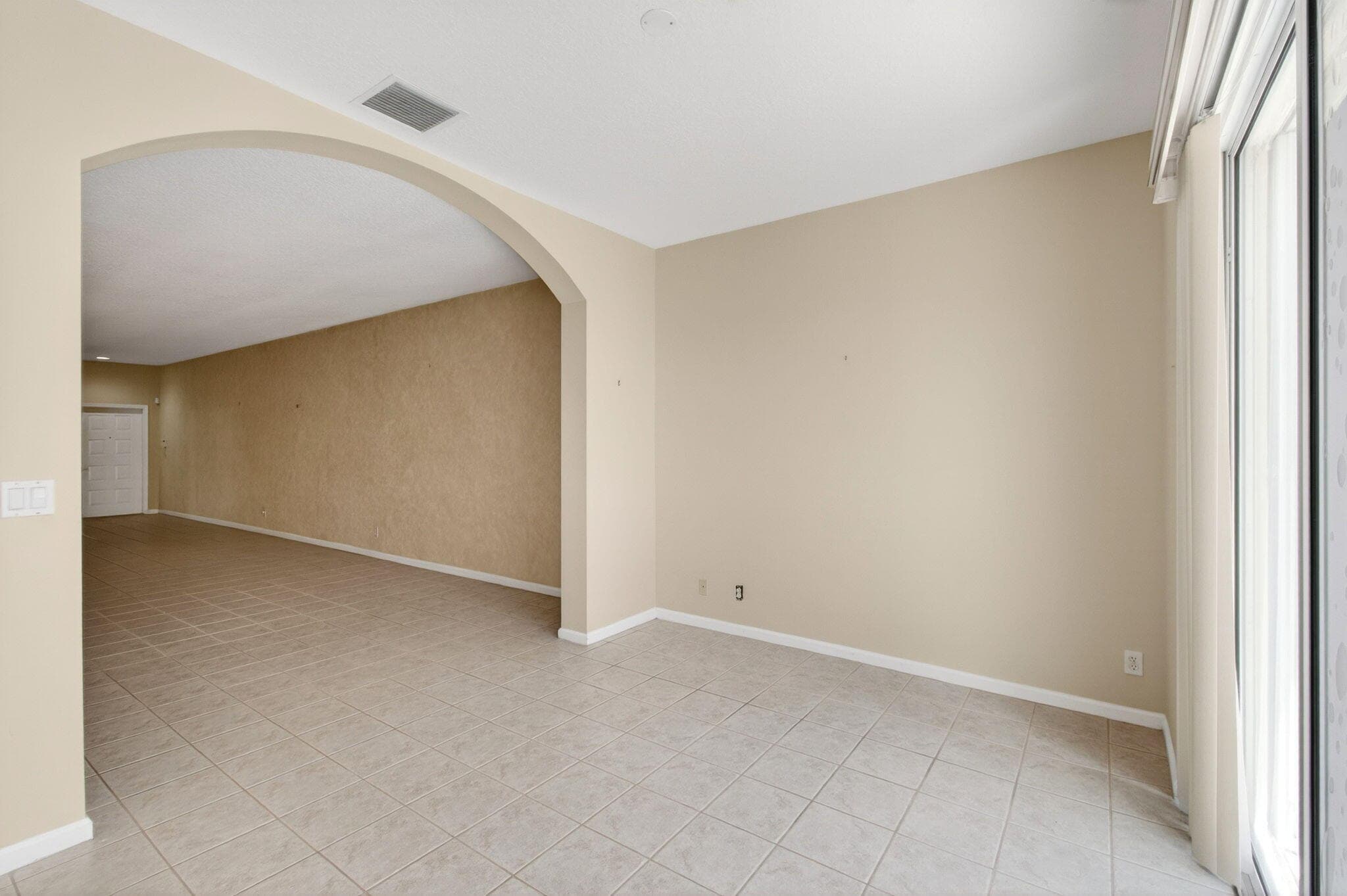 10641 Royal Caribbean Circle, Boynton Beach, FL 33437 — photo 15 of 46