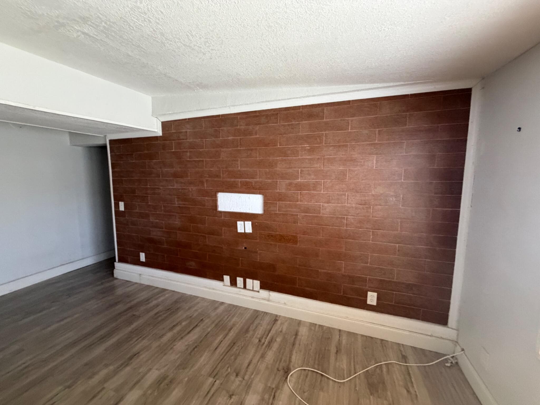 631 NW 215th Avenue, Pembroke Pines, FL 33029 — photo 4 of 13