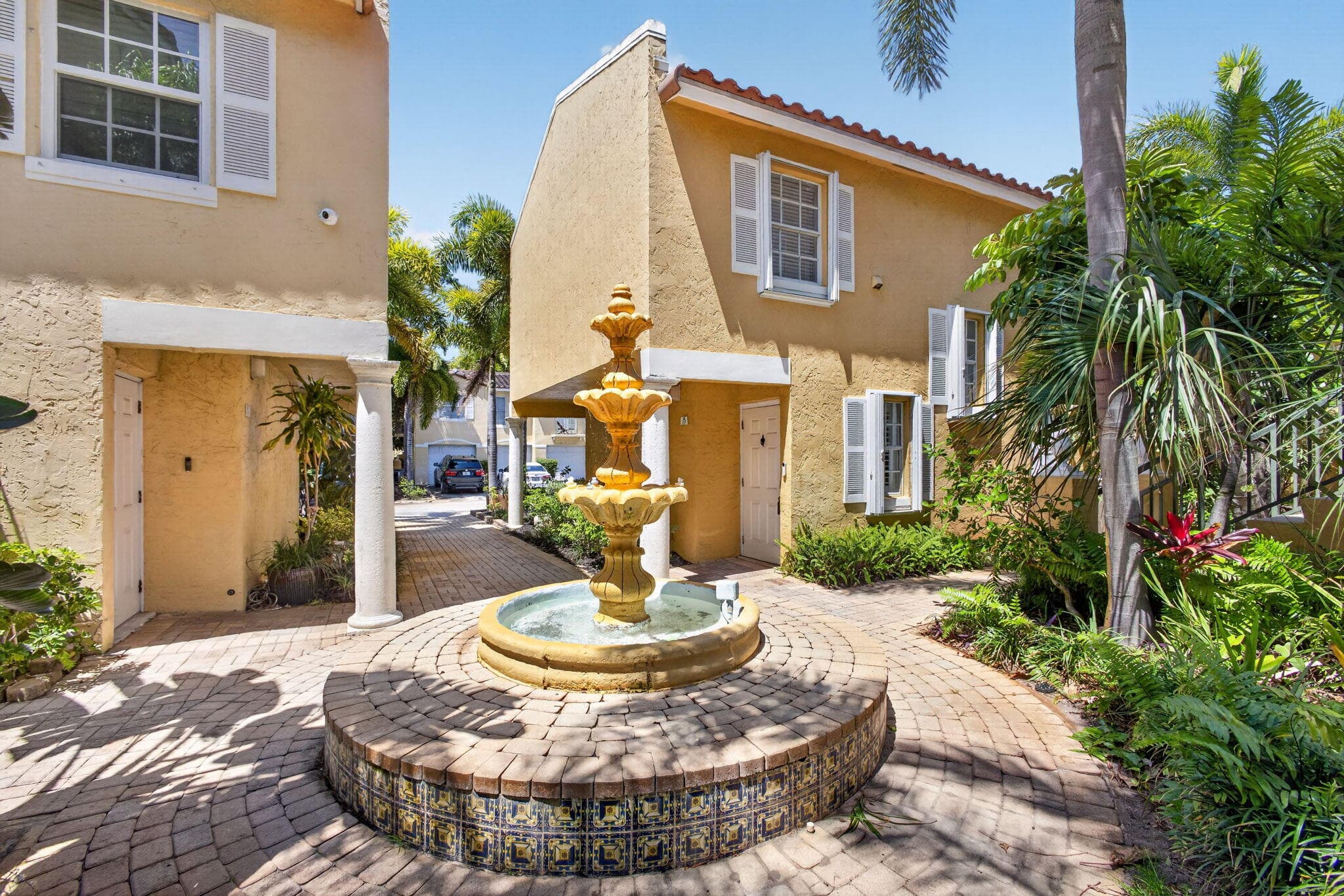 1020 Lake Shore Drive 105, Lake Park, FL 33403 — photo 10 of 60
