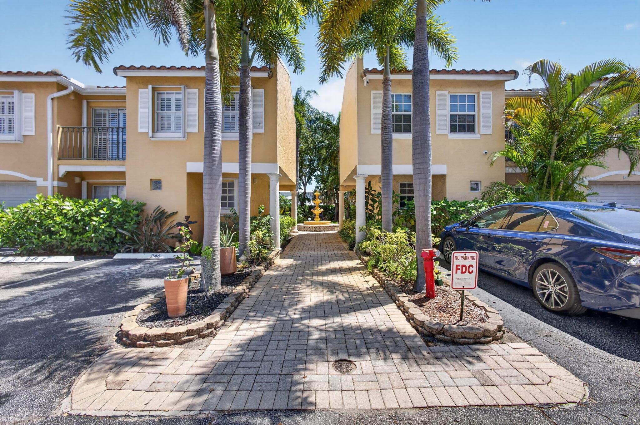 1020 Lake Shore Drive 105, Lake Park, FL 33403 — photo 7 of 60