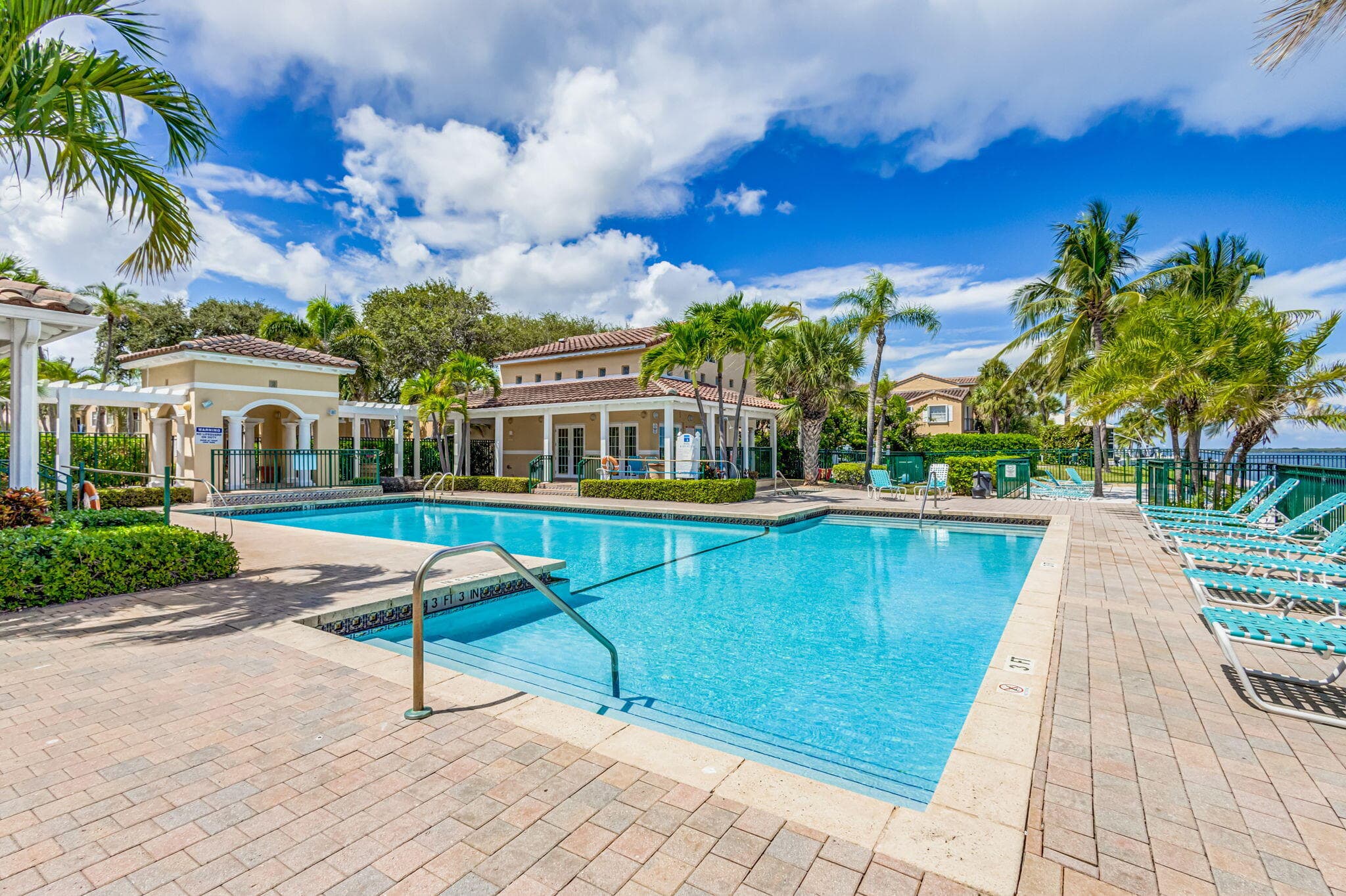 1020 Lake Shore Drive 105, Lake Park, FL 33403 — photo 4 of 60