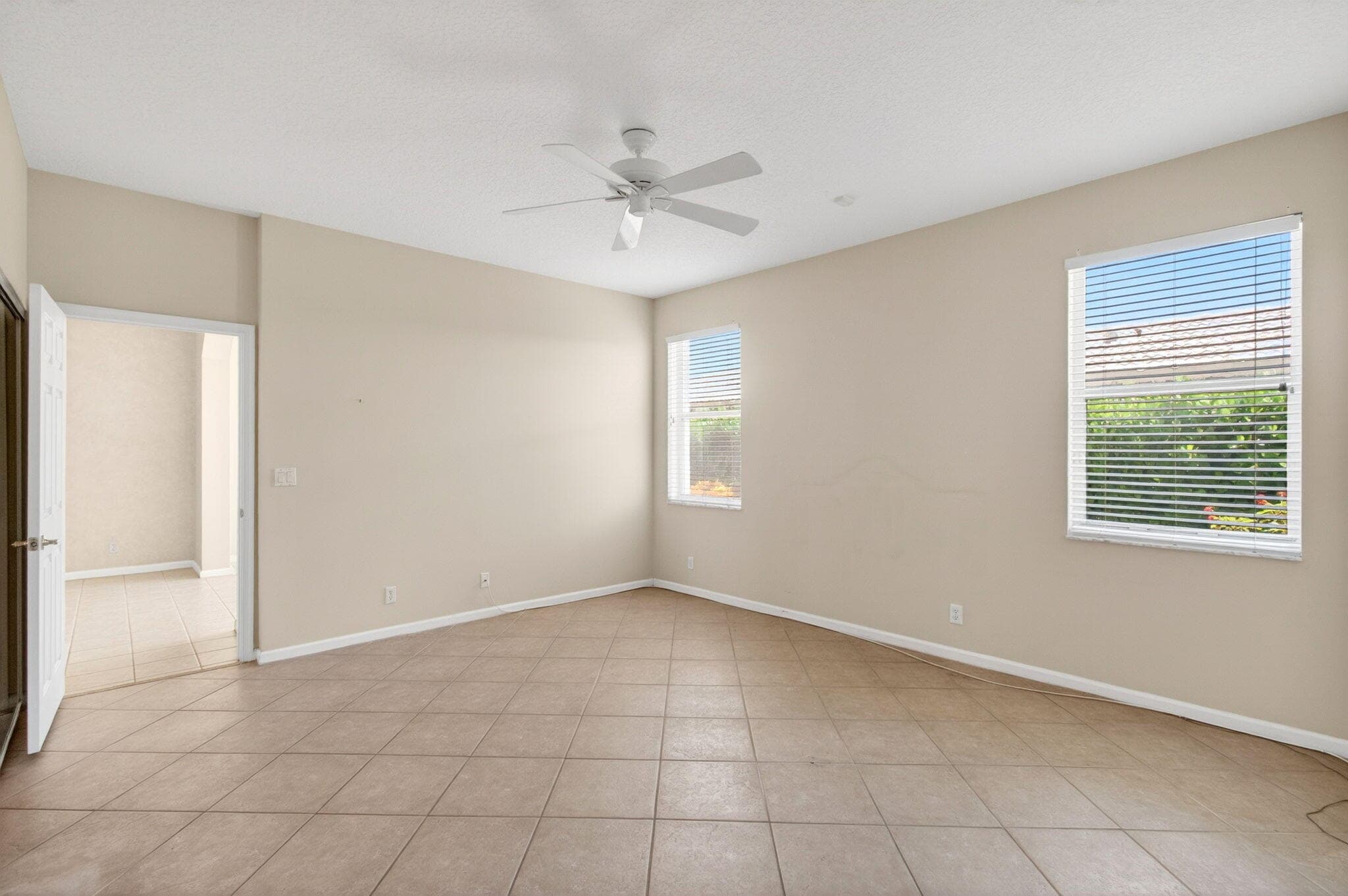 10641 Royal Caribbean Circle, Boynton Beach, FL 33437 — photo 17 of 46