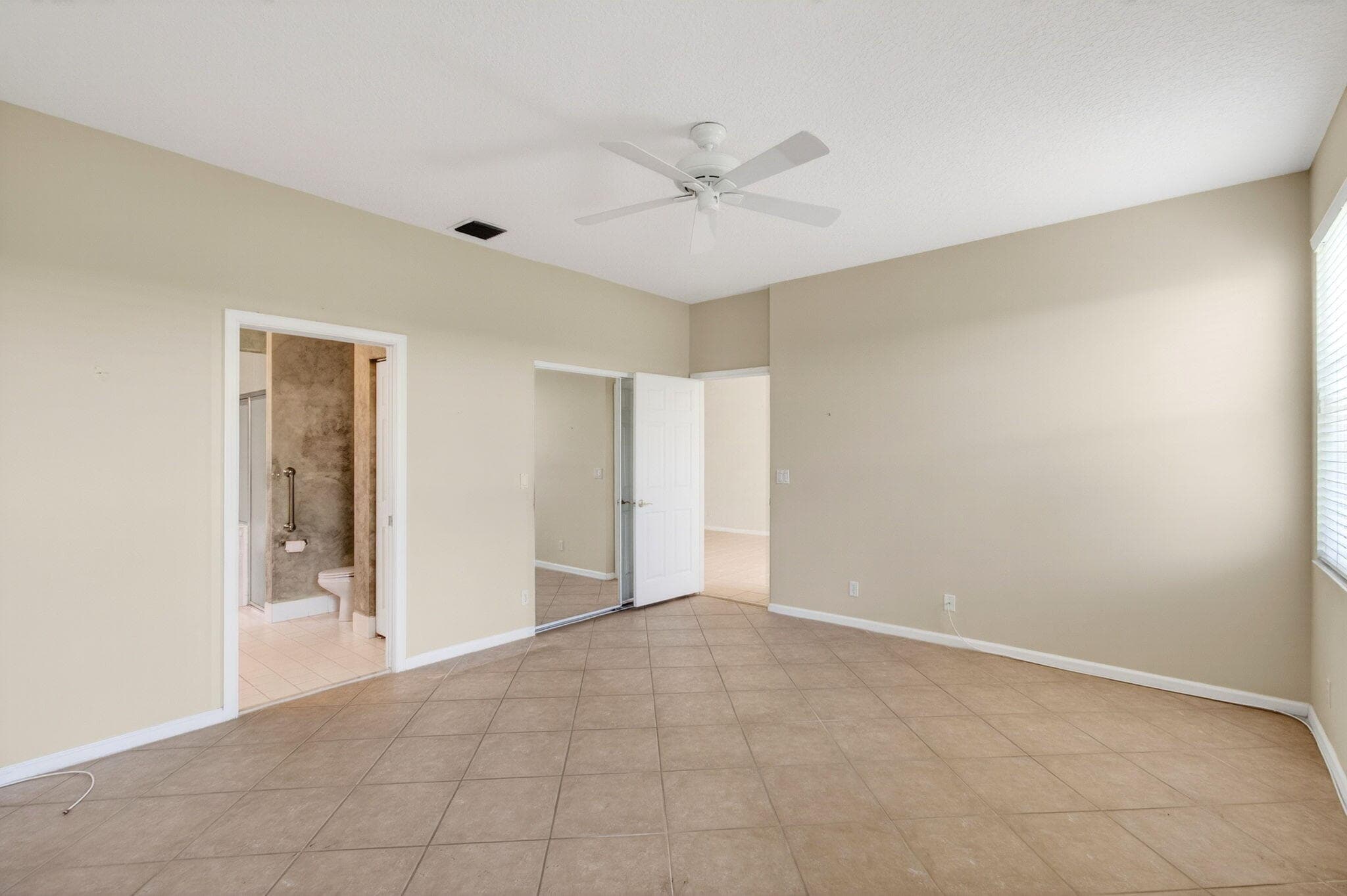 10641 Royal Caribbean Circle, Boynton Beach, FL 33437 — photo 18 of 46
