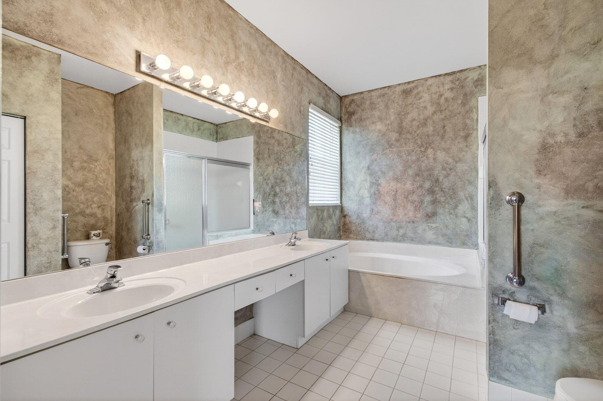 10641 Royal Caribbean Circle, Boynton Beach, FL 33437 — photo 20 of 46