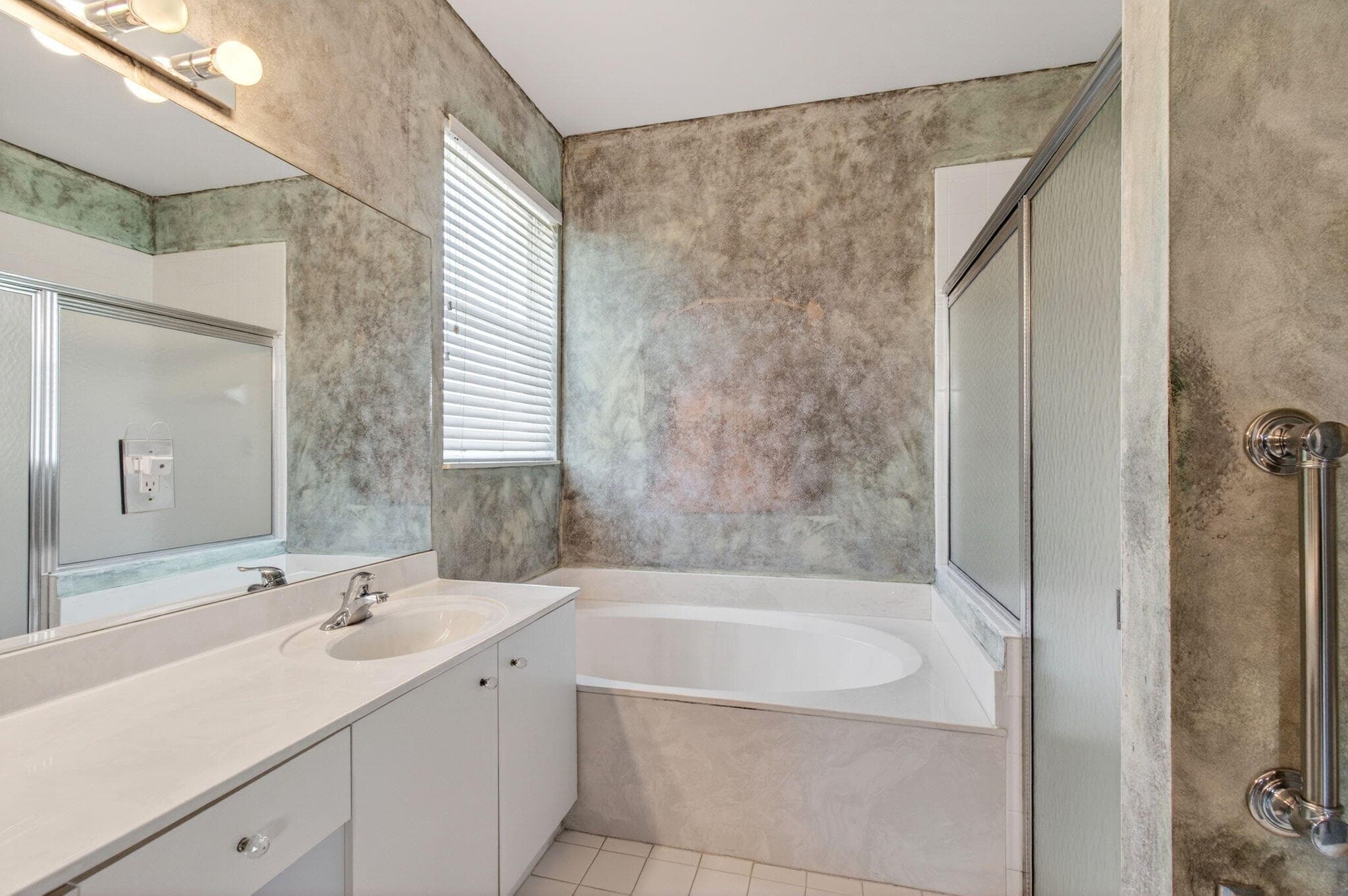 10641 Royal Caribbean Circle, Boynton Beach, FL 33437 — photo 21 of 46