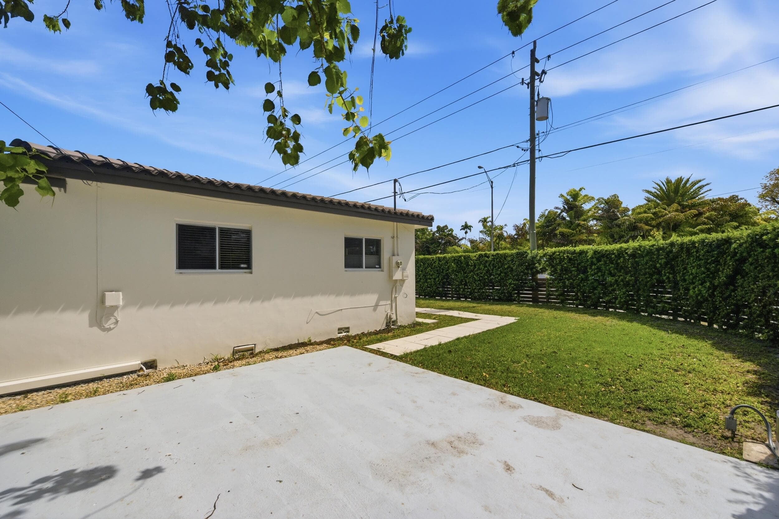 1770 SW 17th Avenue, Miami, FL 33145 — photo 6 of 46