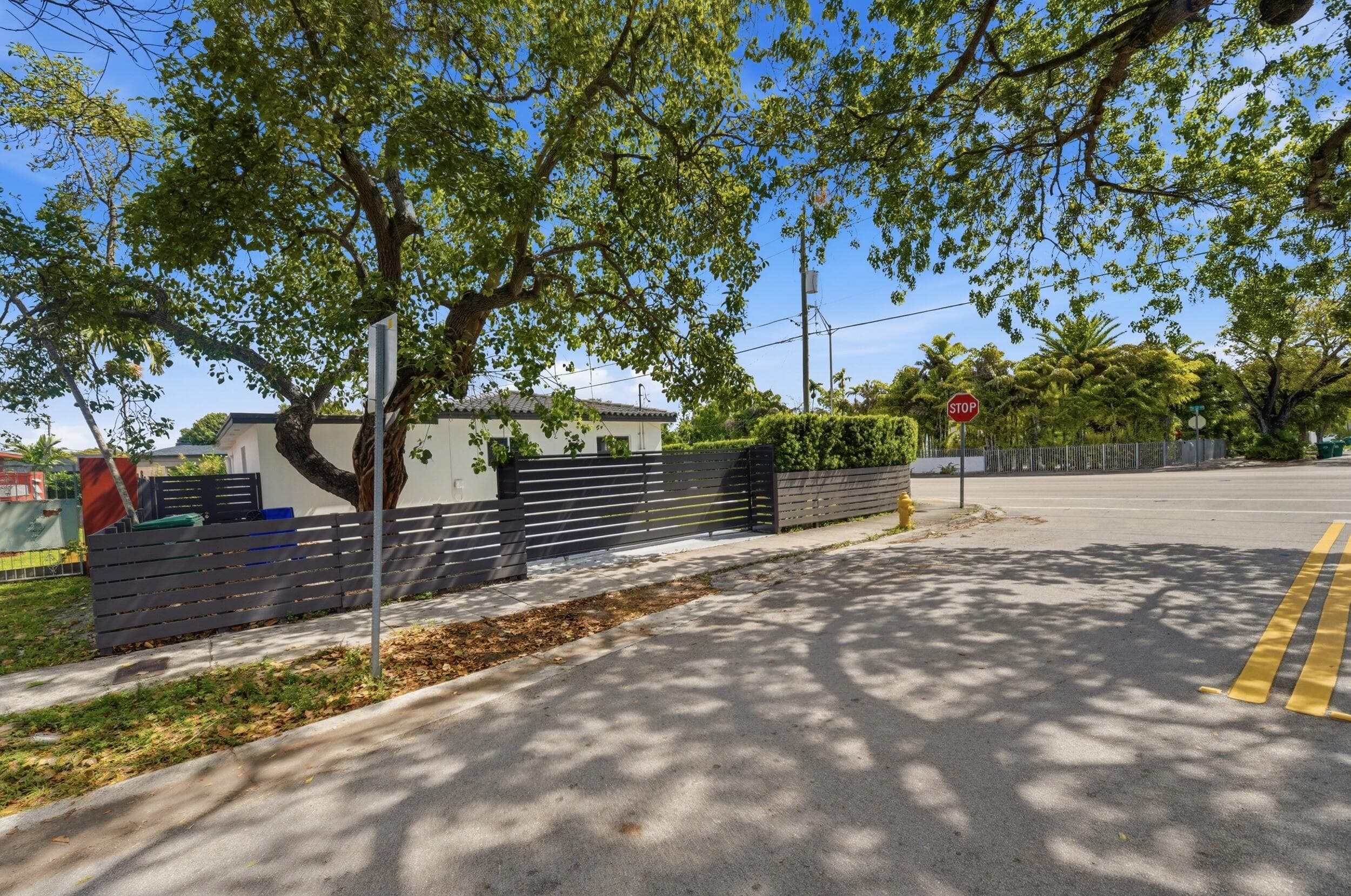 1770 SW 17th Avenue, Miami, FL 33145 — photo 10 of 46