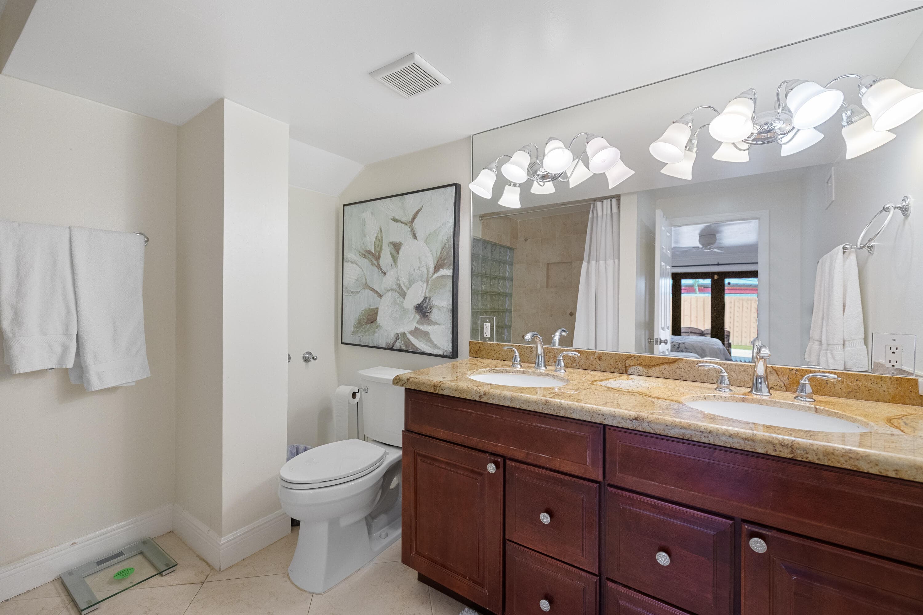 3211 Seaward Drive, Lauderdale-By-The-Sea, FL 33062 — photo 15 of 25