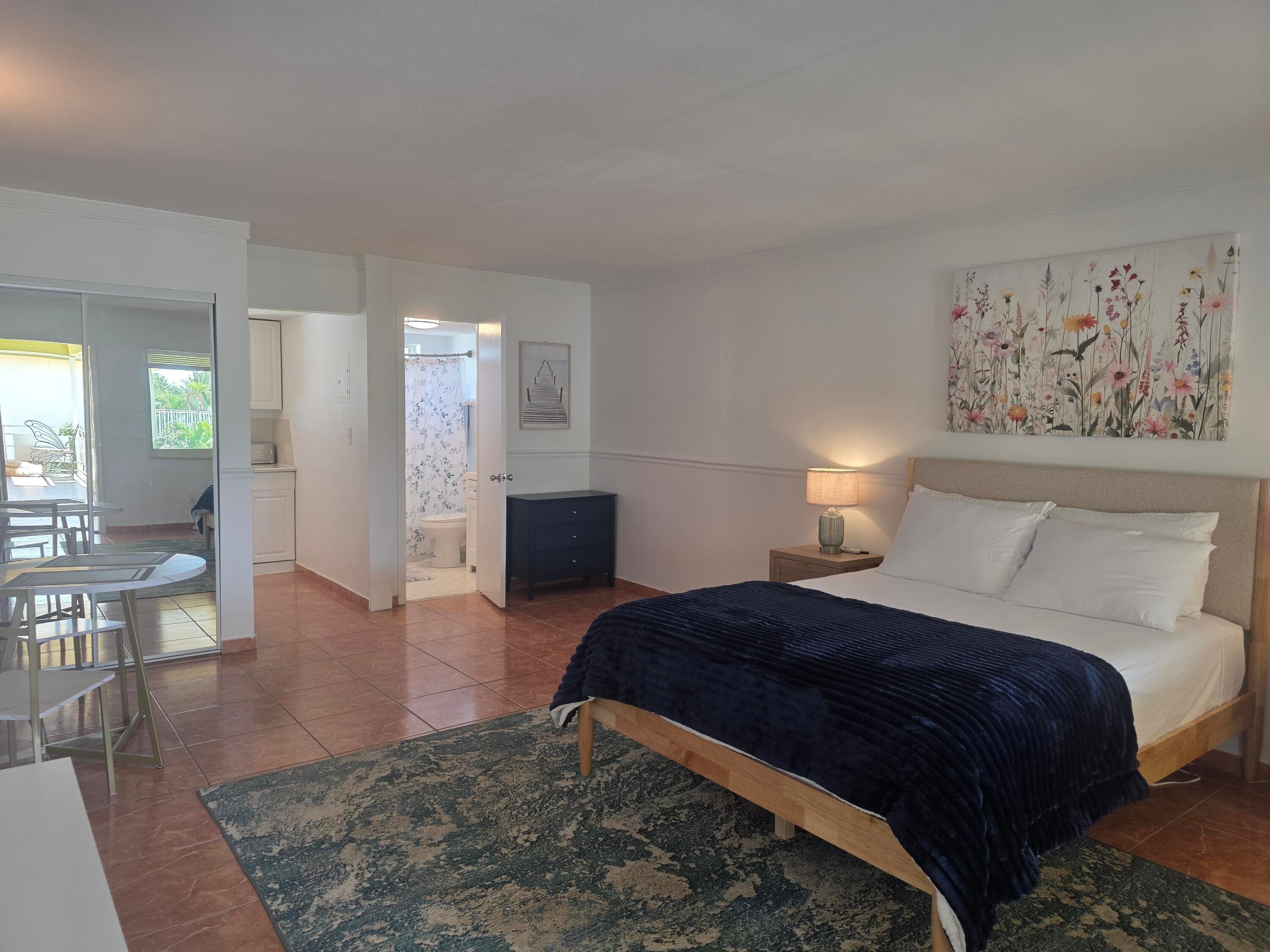 911 N Federal Highway 205, Lake Worth Beach, FL 33460 — photo 4 of 11