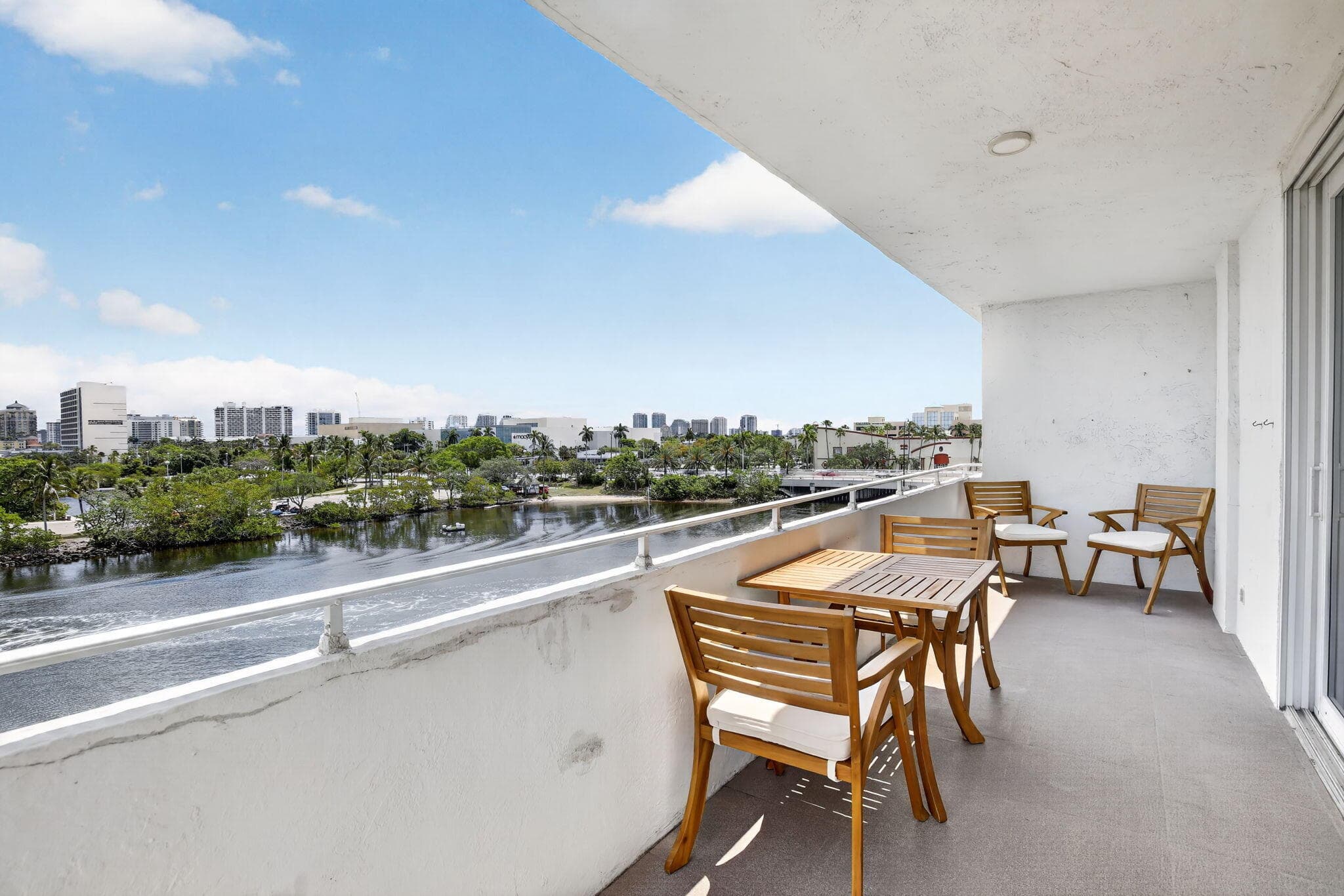 1170 N Federal Highway 501, Fort Lauderdale, FL 33304 — photo 11 of 82