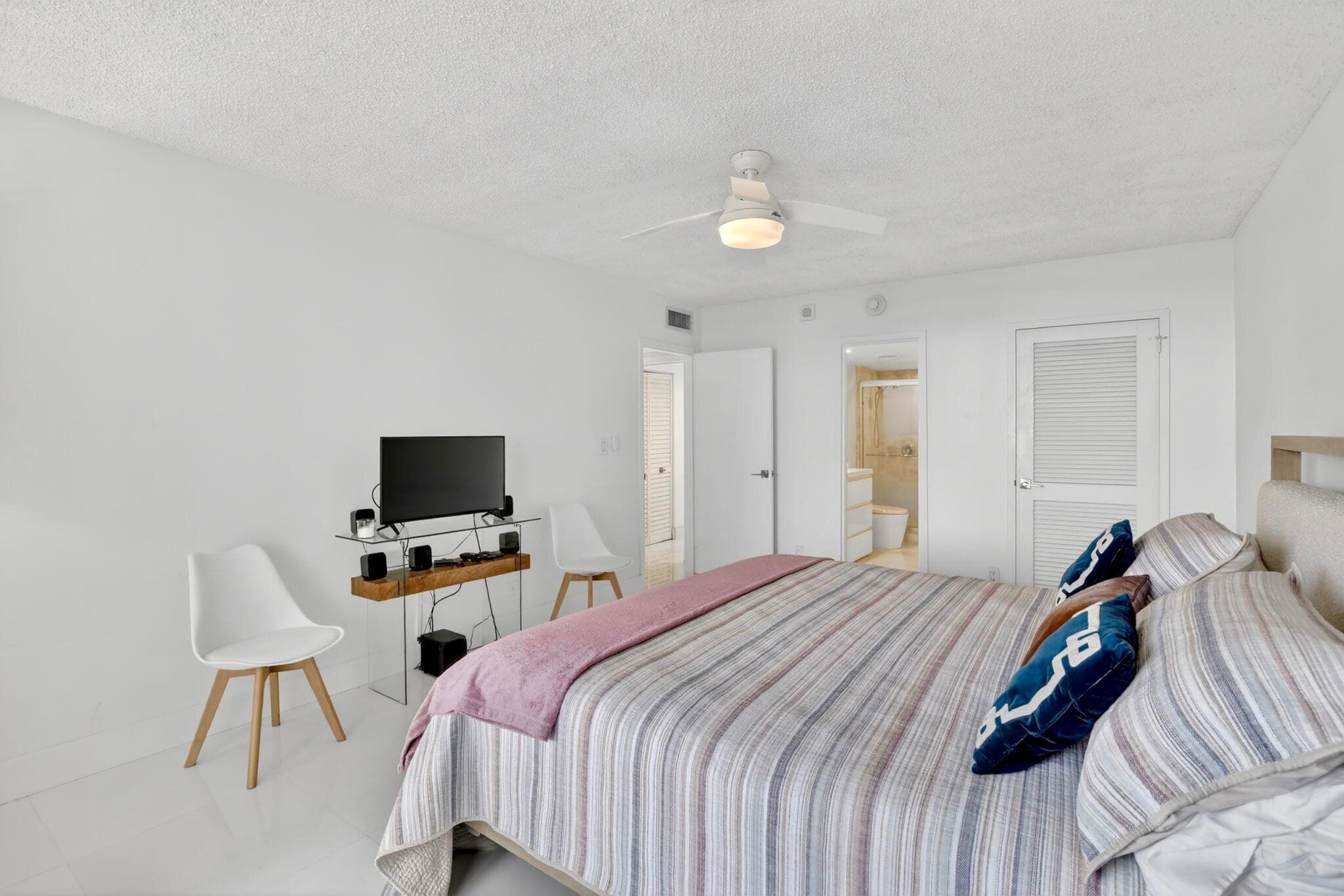 1170 N Federal Highway 501, Fort Lauderdale, FL 33304 — photo 32 of 82