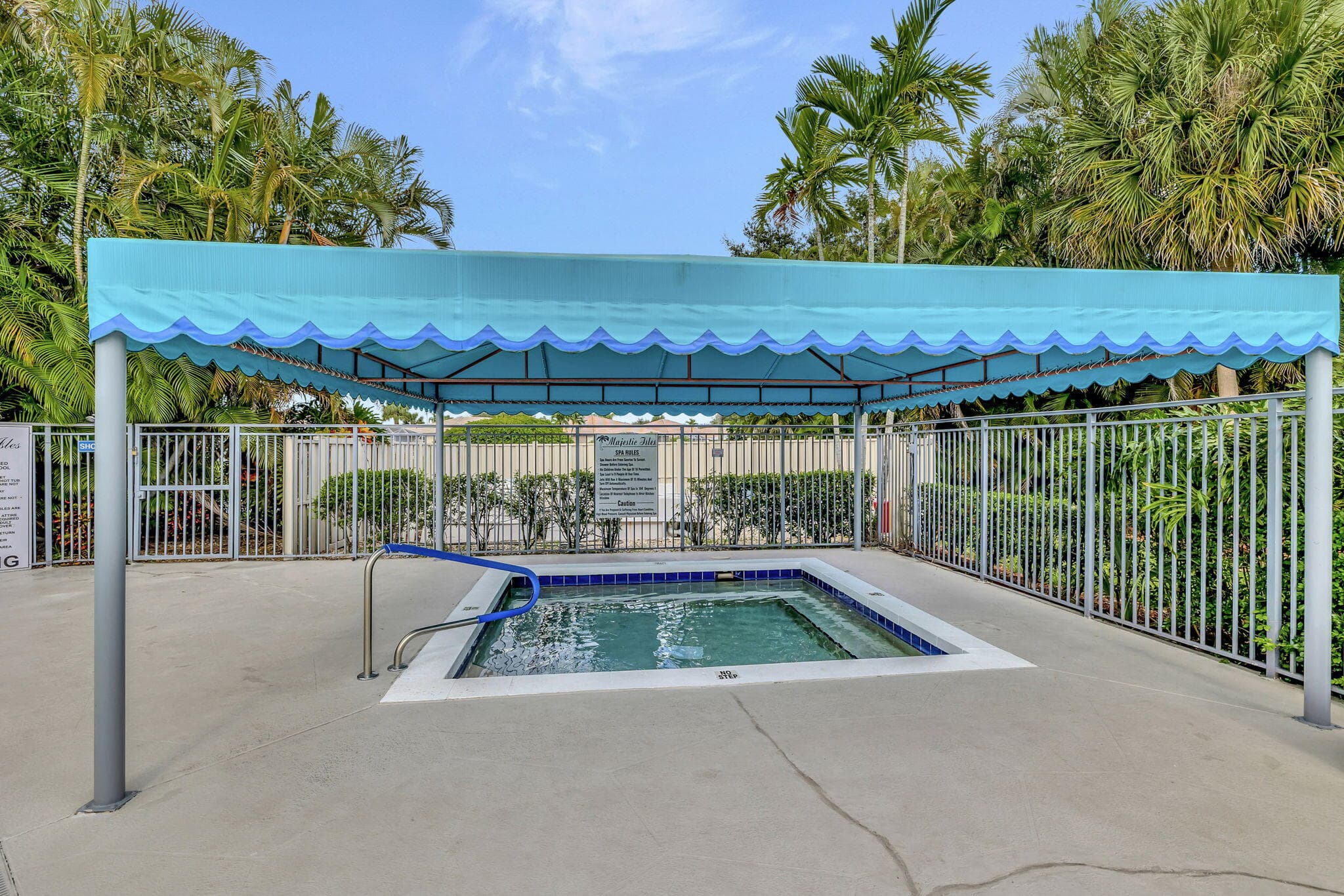10641 Royal Caribbean Circle, Boynton Beach, FL 33437 — photo 34 of 46