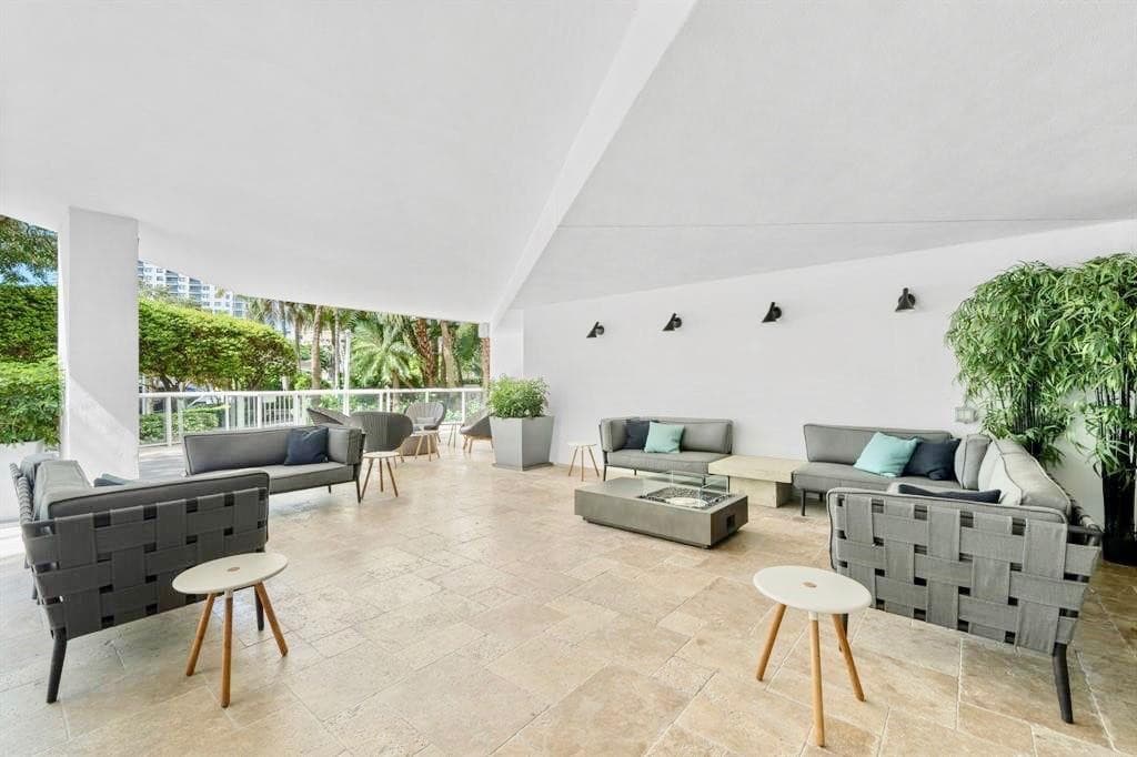 333 Las Olas Way 404, Fort Lauderdale, FL 33301 — photo 42 of 52