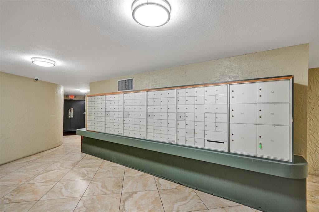 4222 Inverrary Boulevard 4116, Lauderhill, FL 33319 — photo 8 of 9