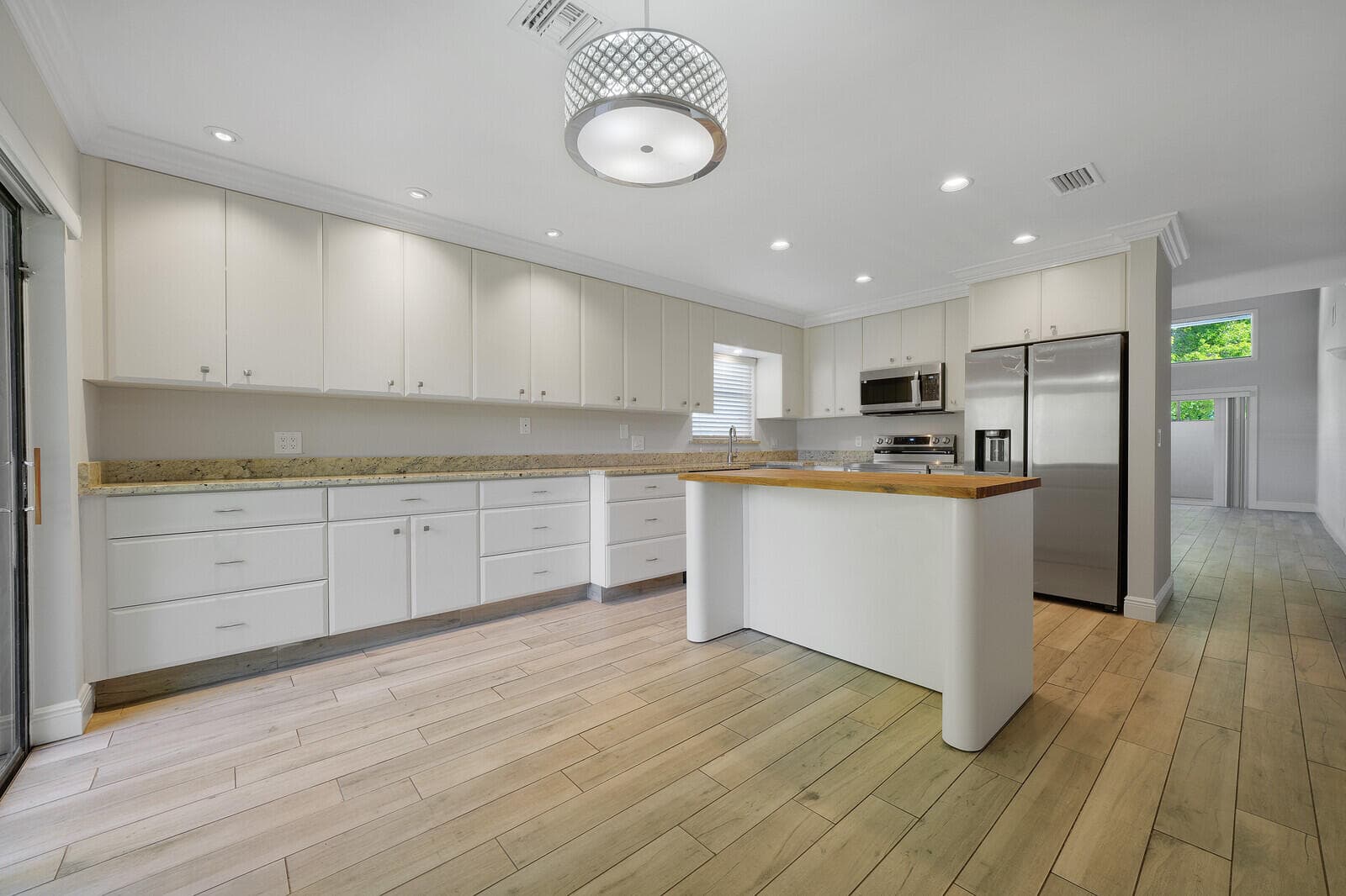 683 Dover Street 683,685, Boca Raton, FL 33487 — photo 4 of 31