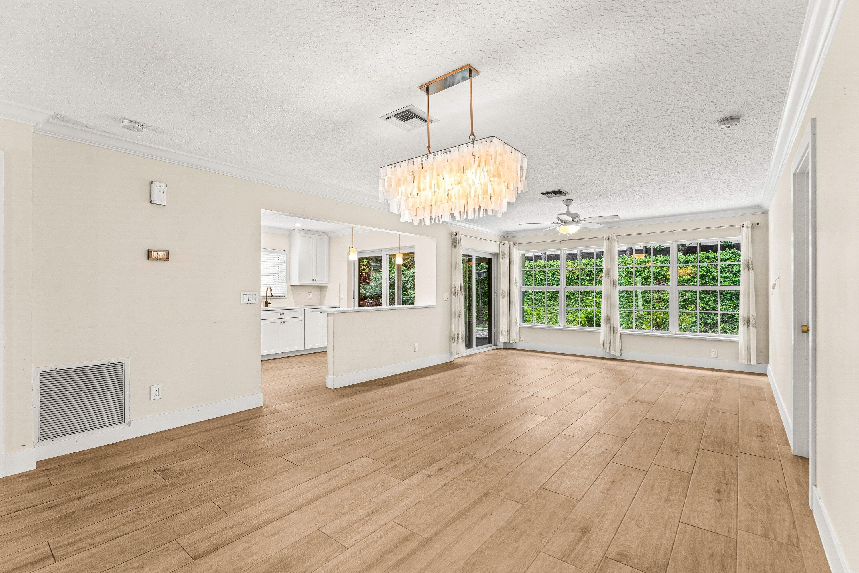 226 Moccasin Trail W, Jupiter, FL 33458 — photo 4 of 37