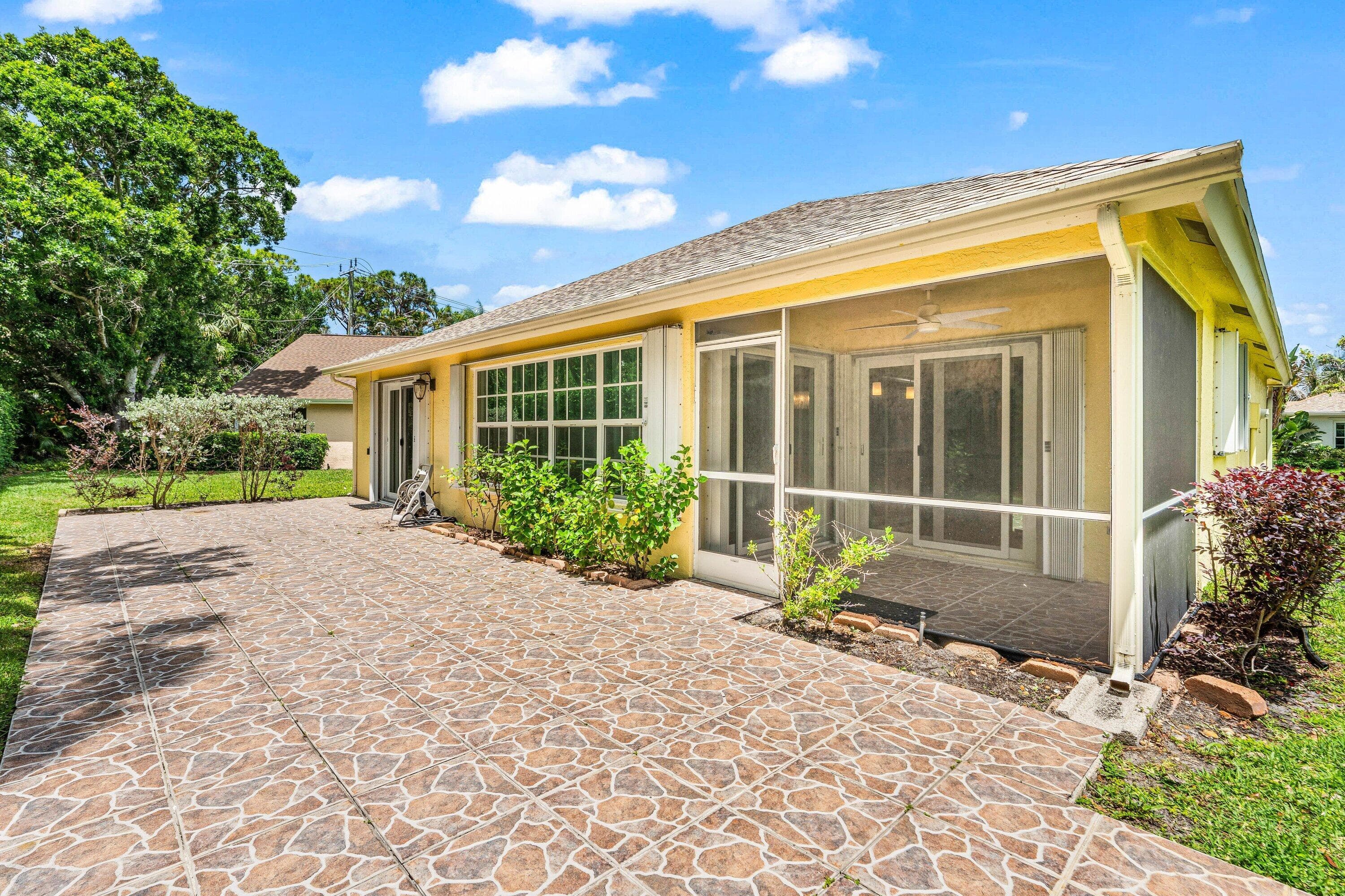 226 Moccasin Trail W, Jupiter, FL 33458 — photo 26 of 37