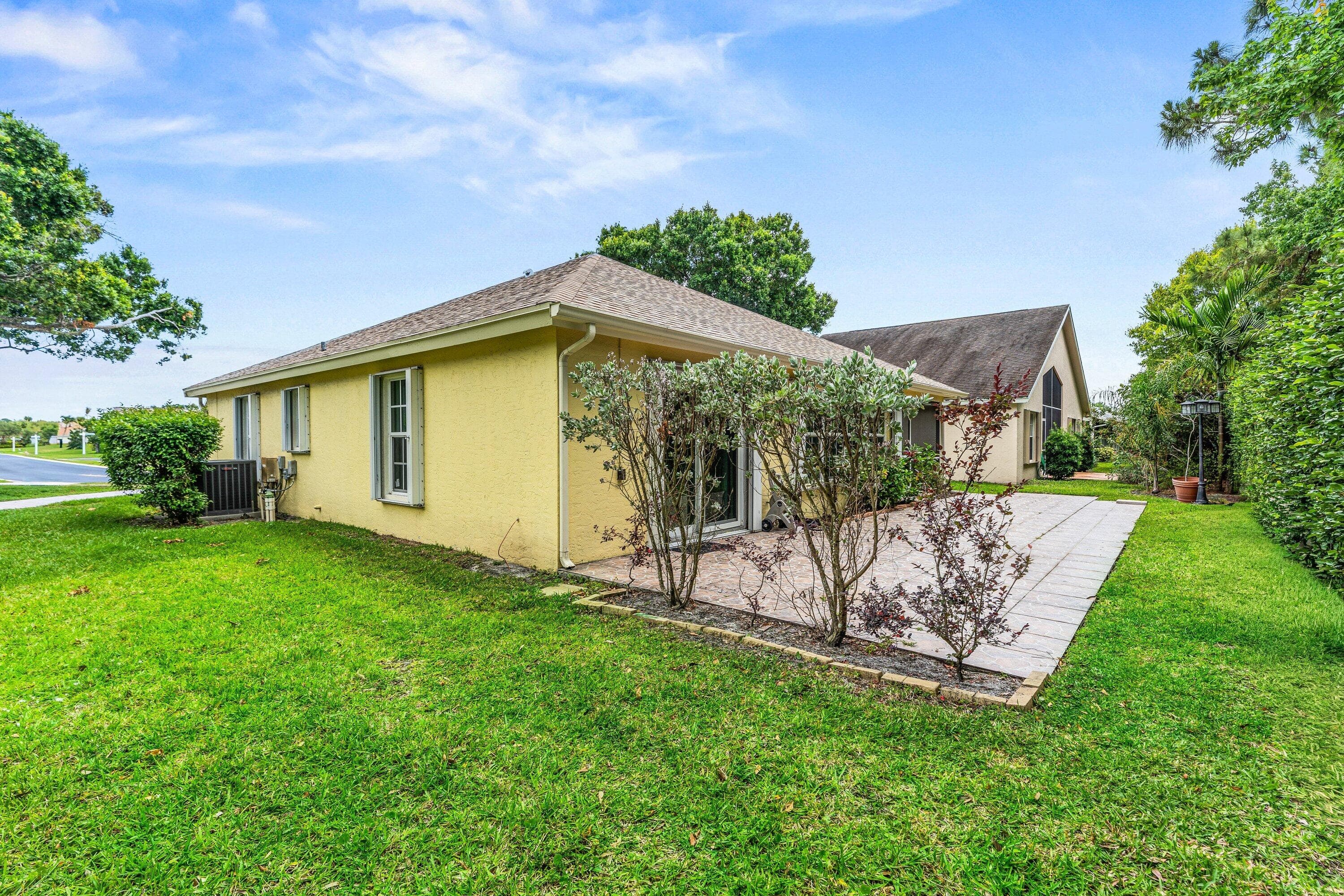 226 Moccasin Trail W, Jupiter, FL 33458 — photo 28 of 37
