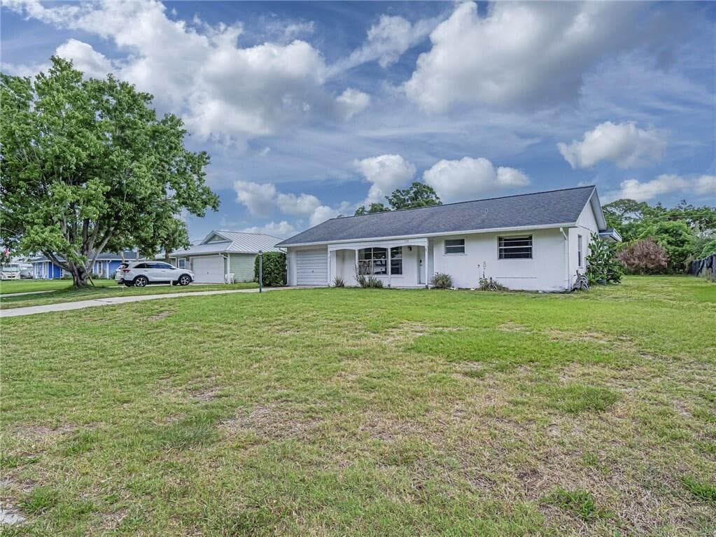 136 16th Avenue, Vero Beach, FL 32962 — photo 2 of 26