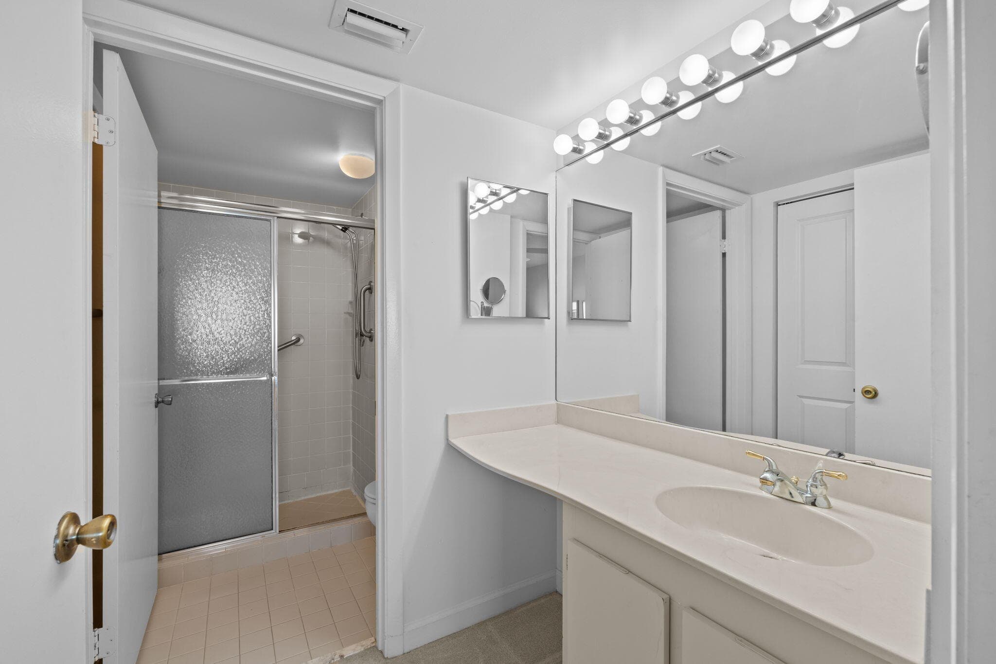 3138 Via Poinciana 410, Lake Worth, FL 33467 — photo 21 of 32