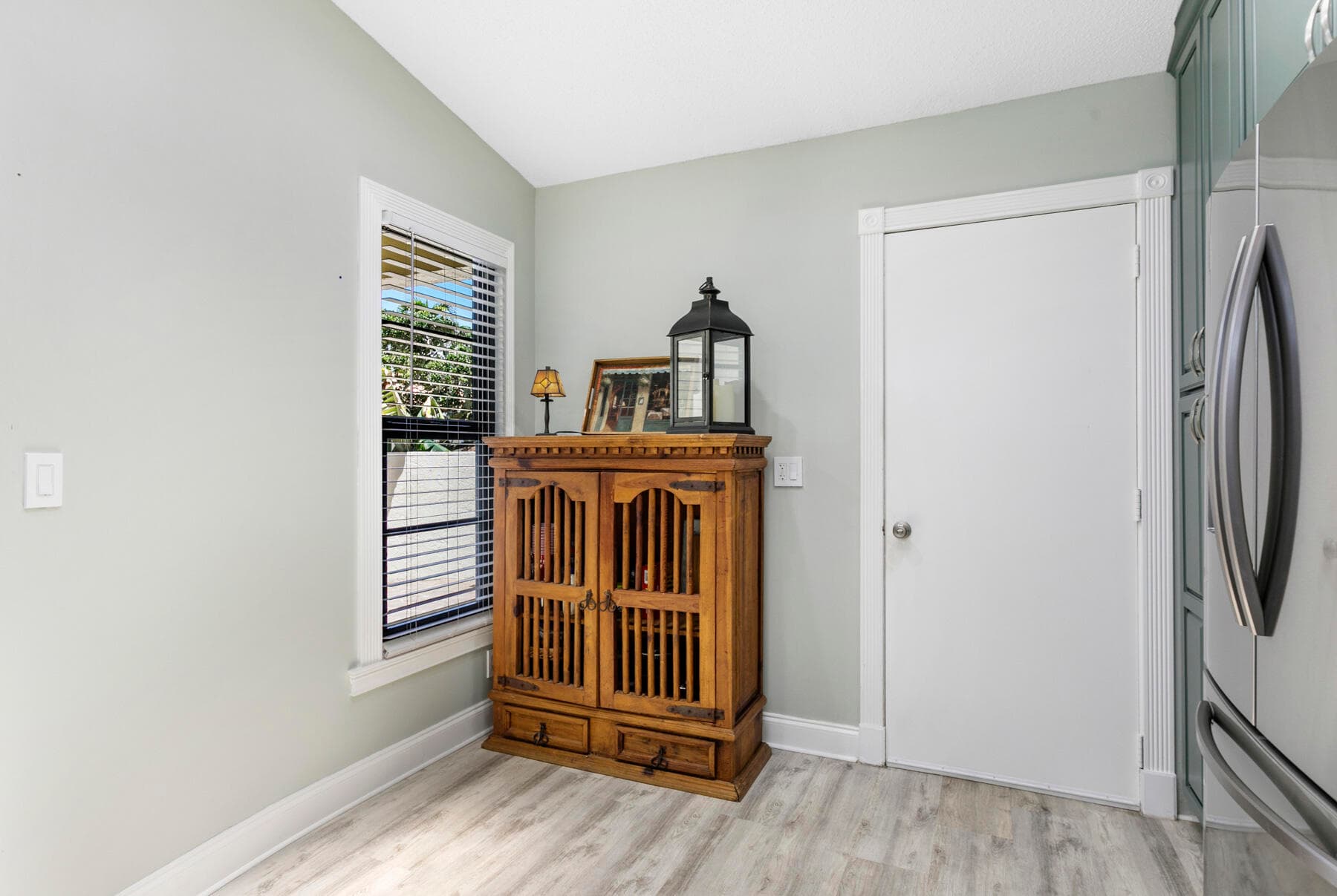 10711 Palm Leaf Drive B, Boynton Beach, FL 33437 — photo 7 of 30