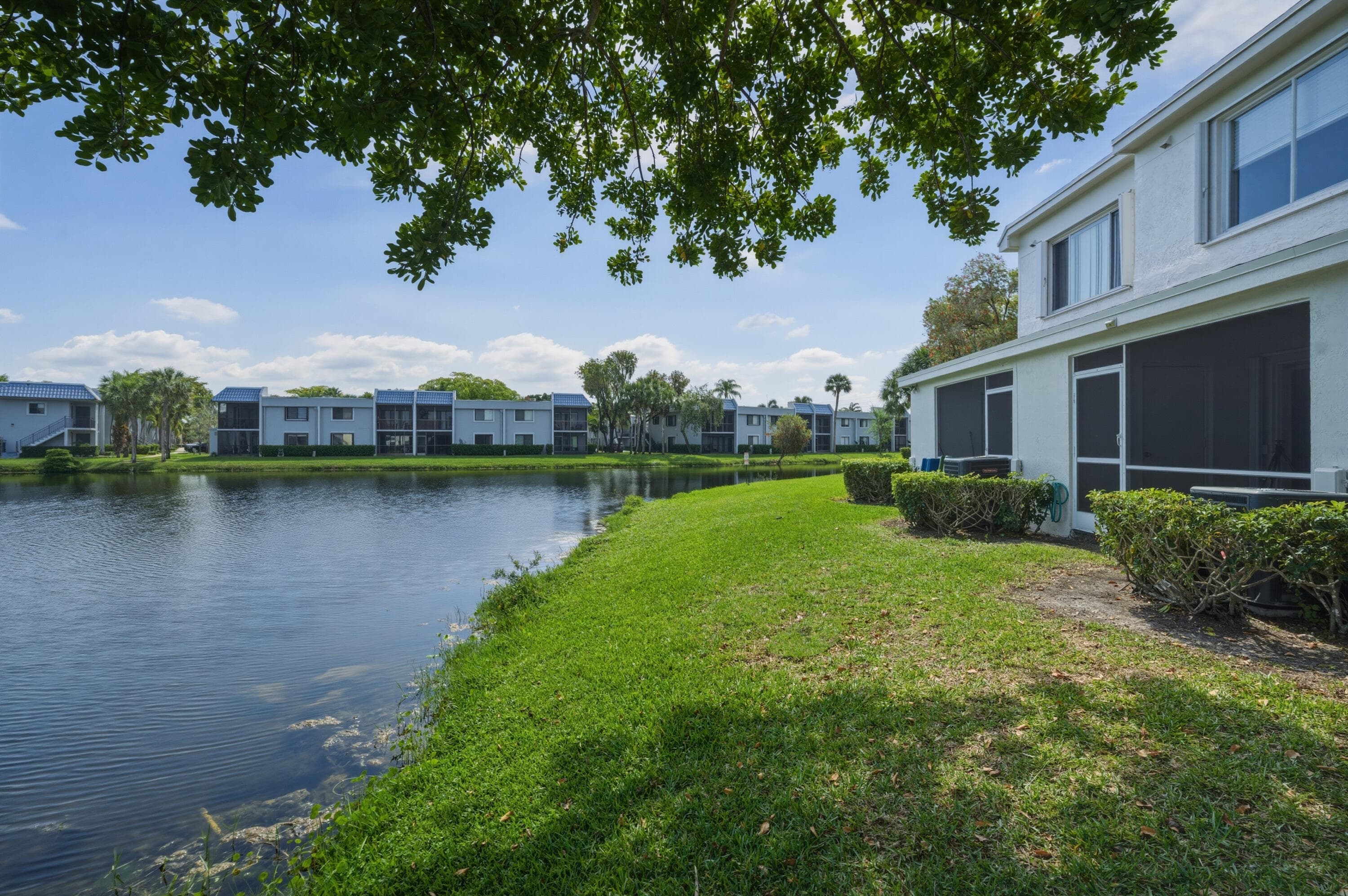 16635 Hemingway Drive, Weston, FL 33326 — photo 25 of 28