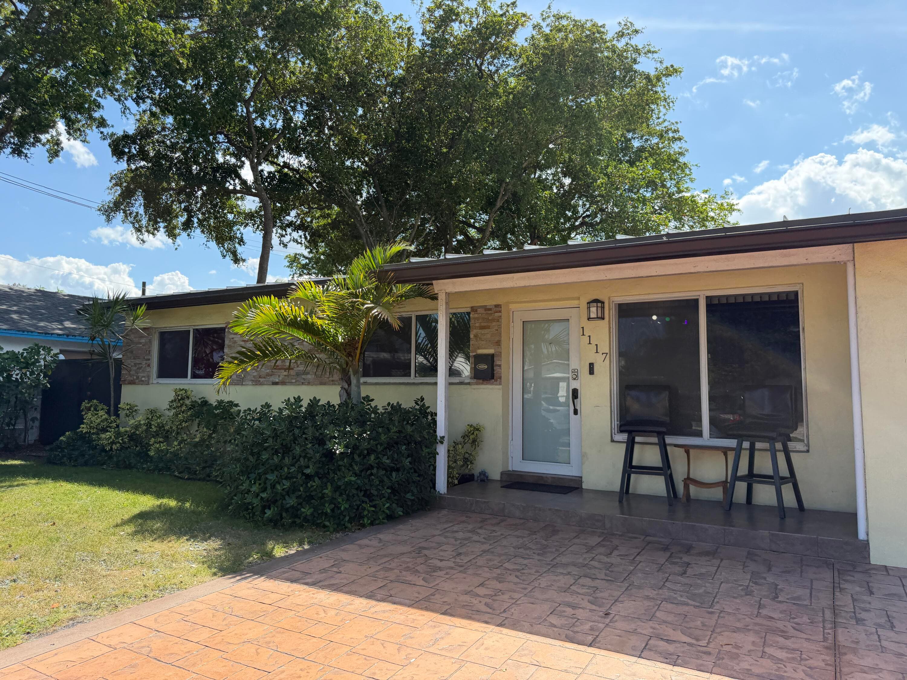 1117 SW 22nd Avenue, Fort Lauderdale, FL 33312 — photo 1 of 28