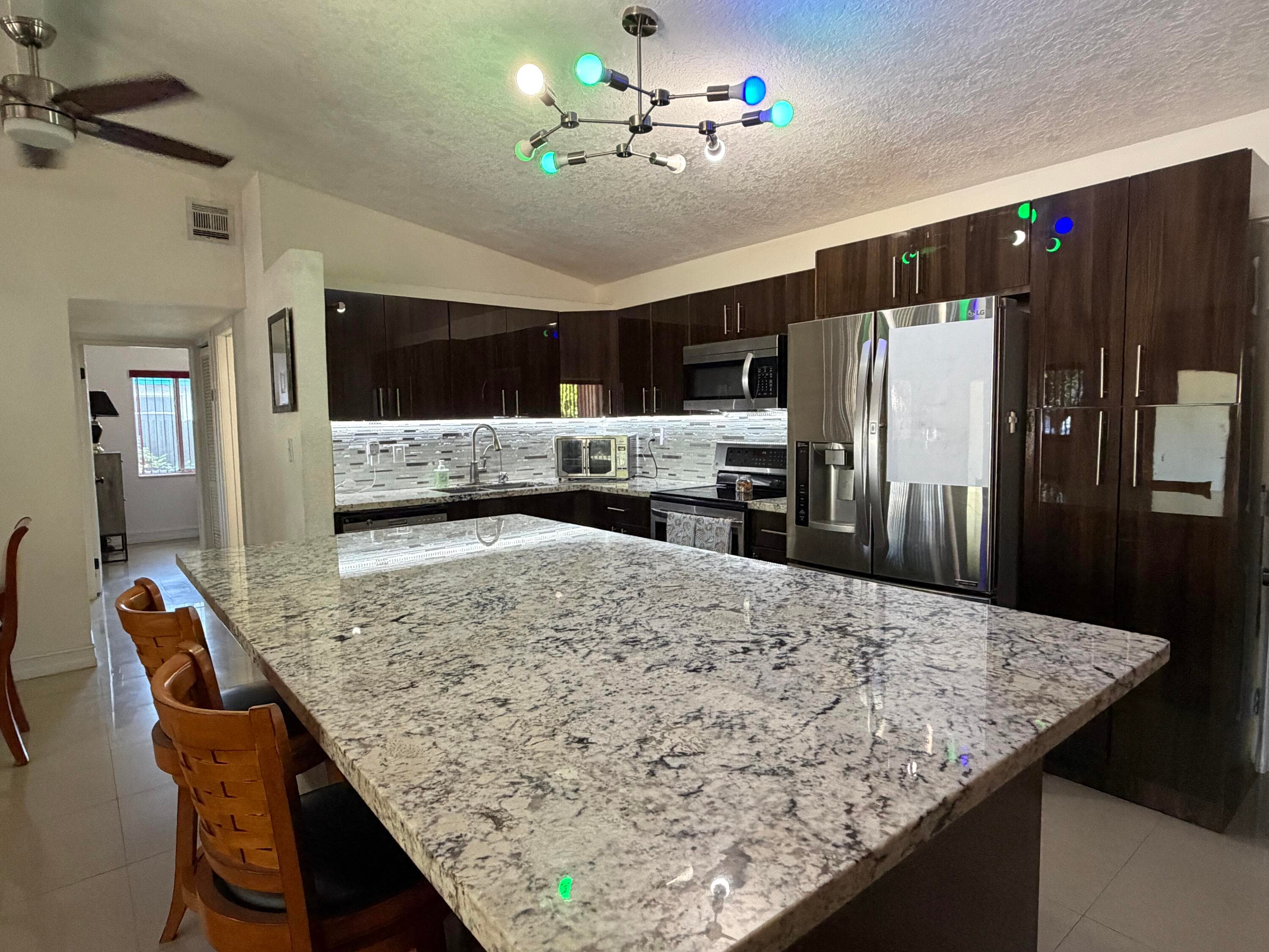 1117 SW 22nd Avenue, Fort Lauderdale, FL 33312 — photo 6 of 28