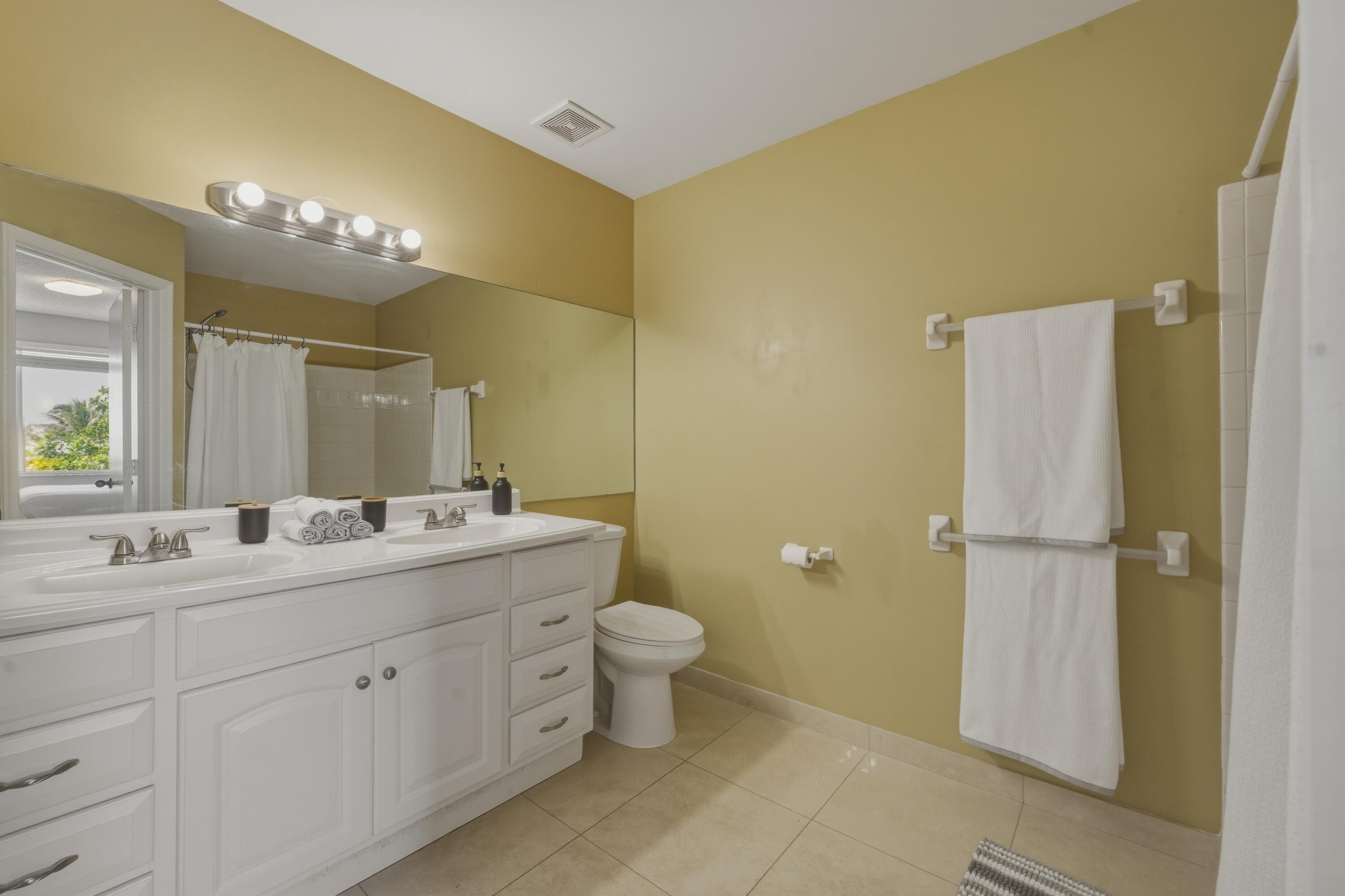 16635 Hemingway Drive, Weston, FL 33326 — photo 20 of 28