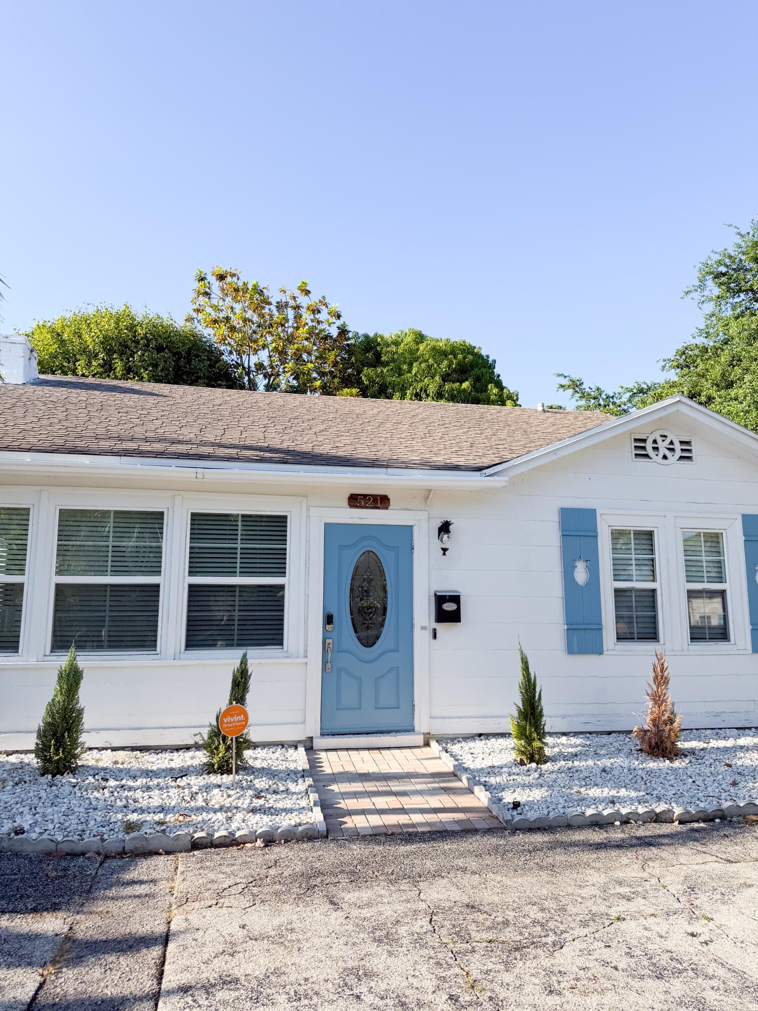 521 Hampton Road, West Palm Beach, FL 33405 — photo 1 of 28