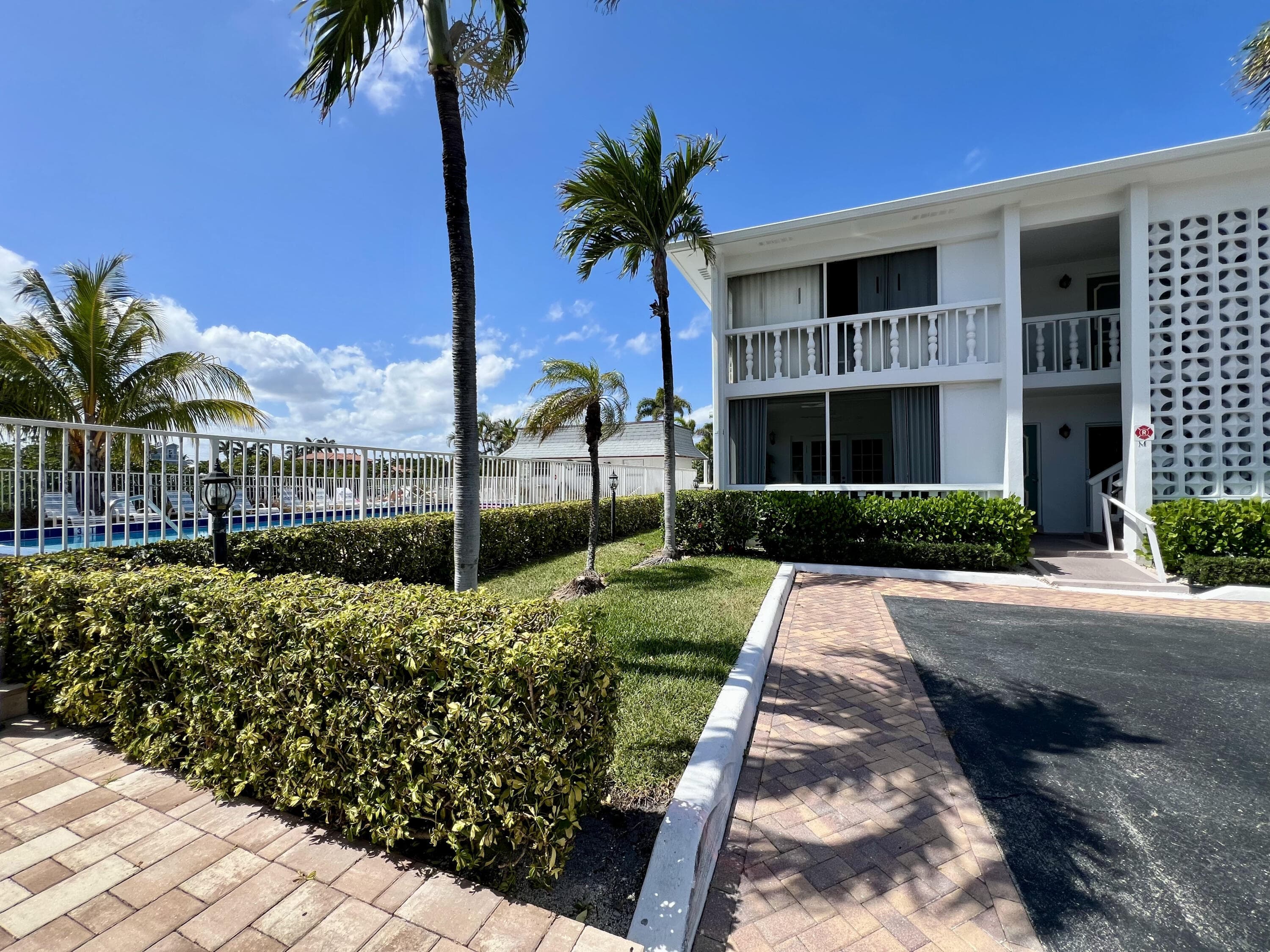 4201 S Ocean Boulevard, South Palm Beach, FL 33480 — photo 2 of 16
