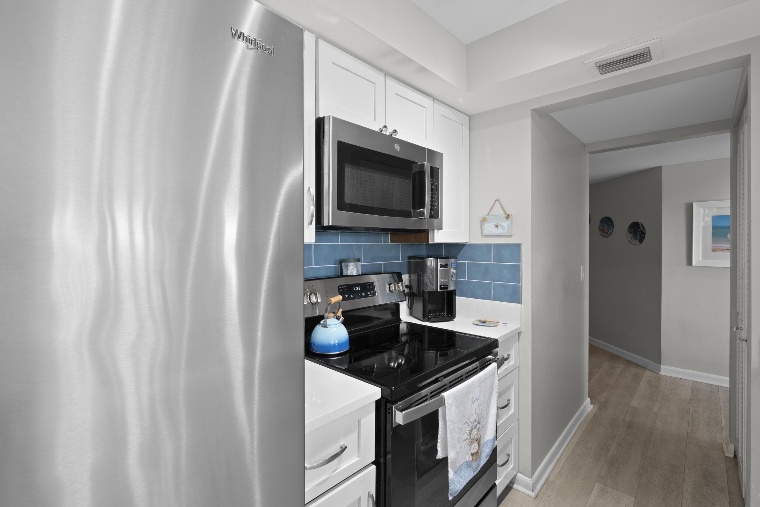 233 NE Edgewater Drive 104, Hutchinson Island, FL 34996 — photo 14 of 40