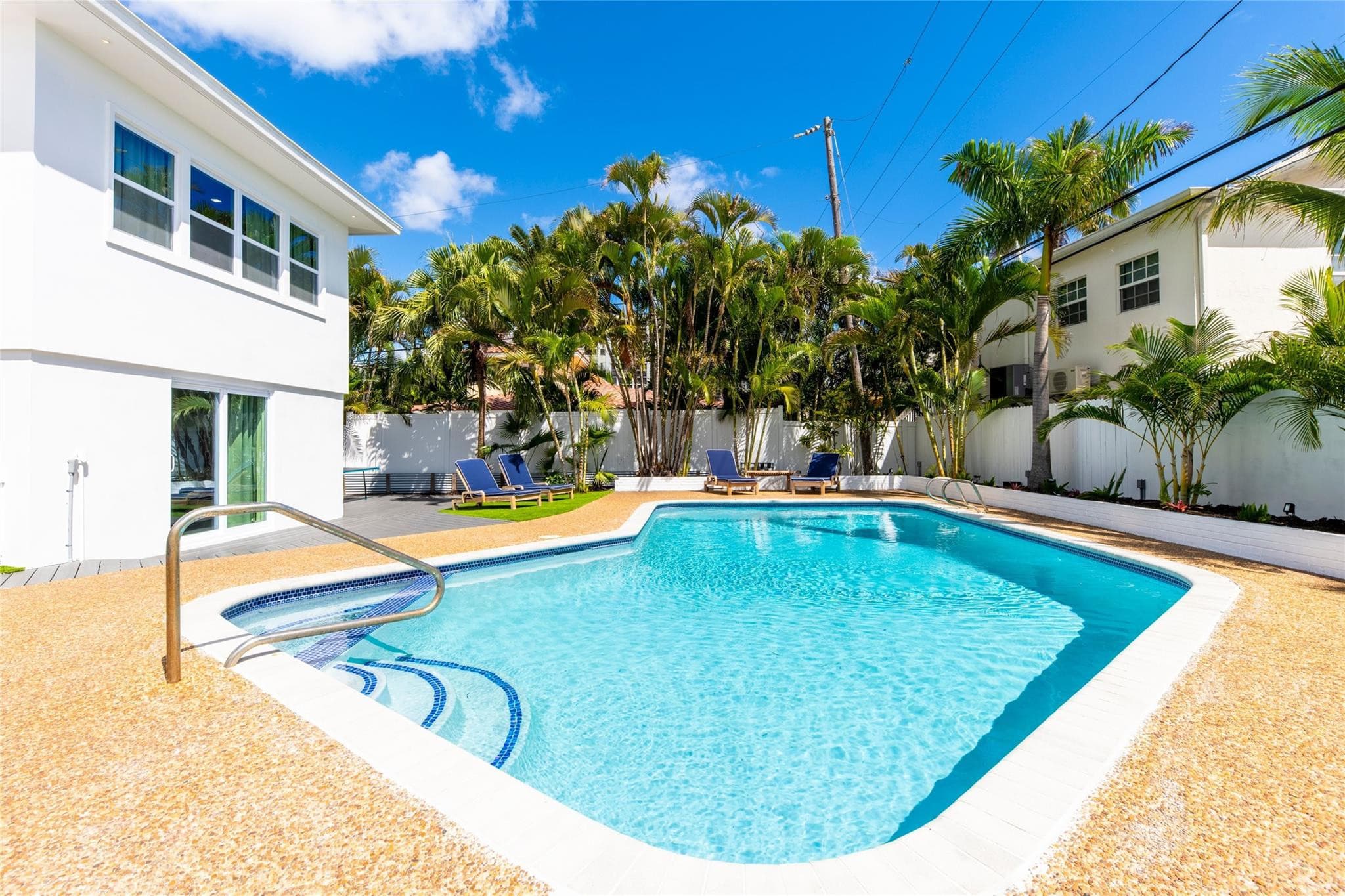 3329 NE 17th Street, Fort Lauderdale, FL 33305 — photo 3 of 30