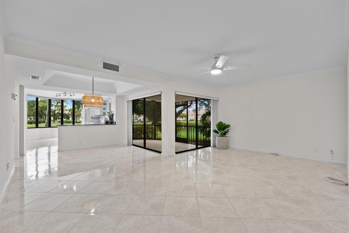 17138 Waterbend Drive 117, Jupiter, FL 33477 — photo 10 of 52