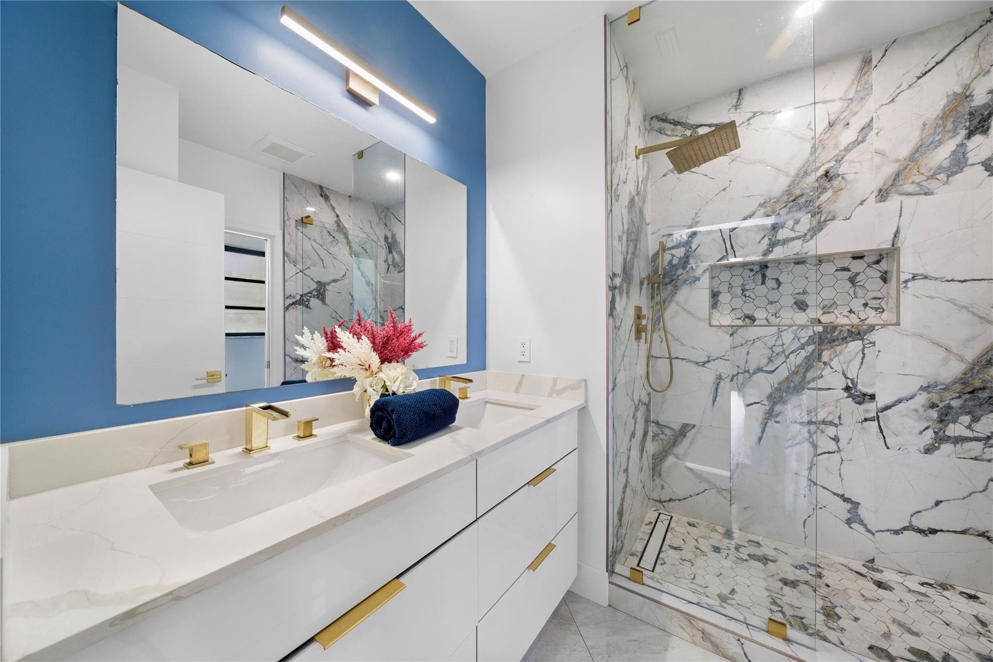 1100 Buchanan Street, Hollywood, FL 33019 — photo 11 of 43