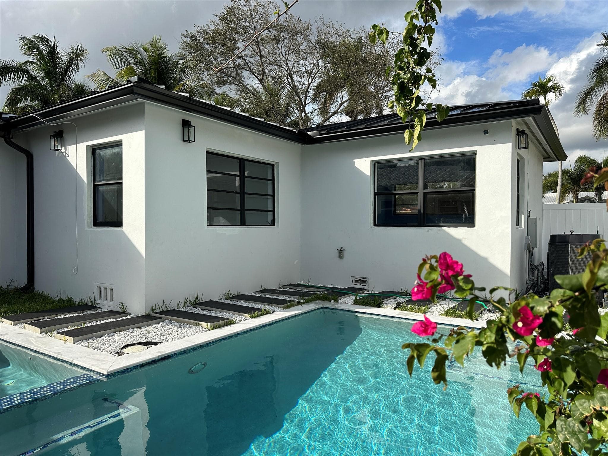 1100 Buchanan Street, Hollywood, FL 33019 — photo 26 of 43