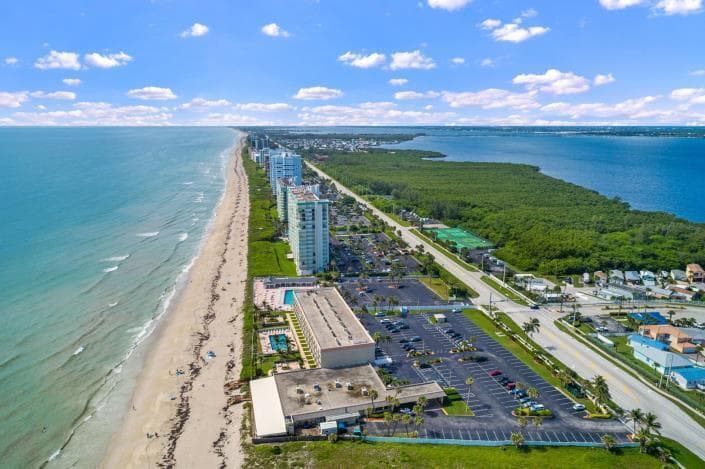 9800 S Ocean 107 Drive 107, Jensen Beach, FL 34957 — photo 4 of 20