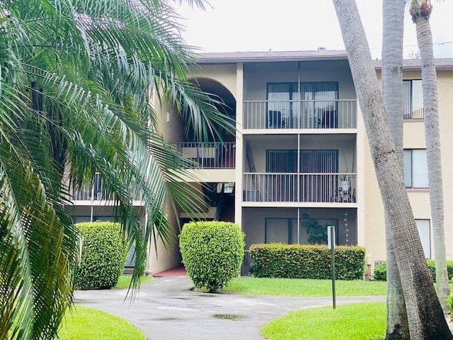 202 Foxtail Drive F1, Greenacres, FL 33415 — photo 29 of 31