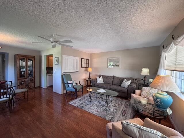 340 W Horizons 205, Boynton Beach, FL 33435 — photo 9 of 31