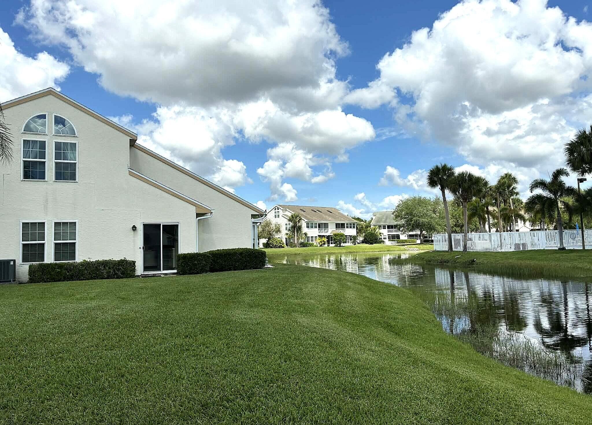 1827 Aynsley Way 4, Vero Beach, FL 32966 — photo 21 of 41