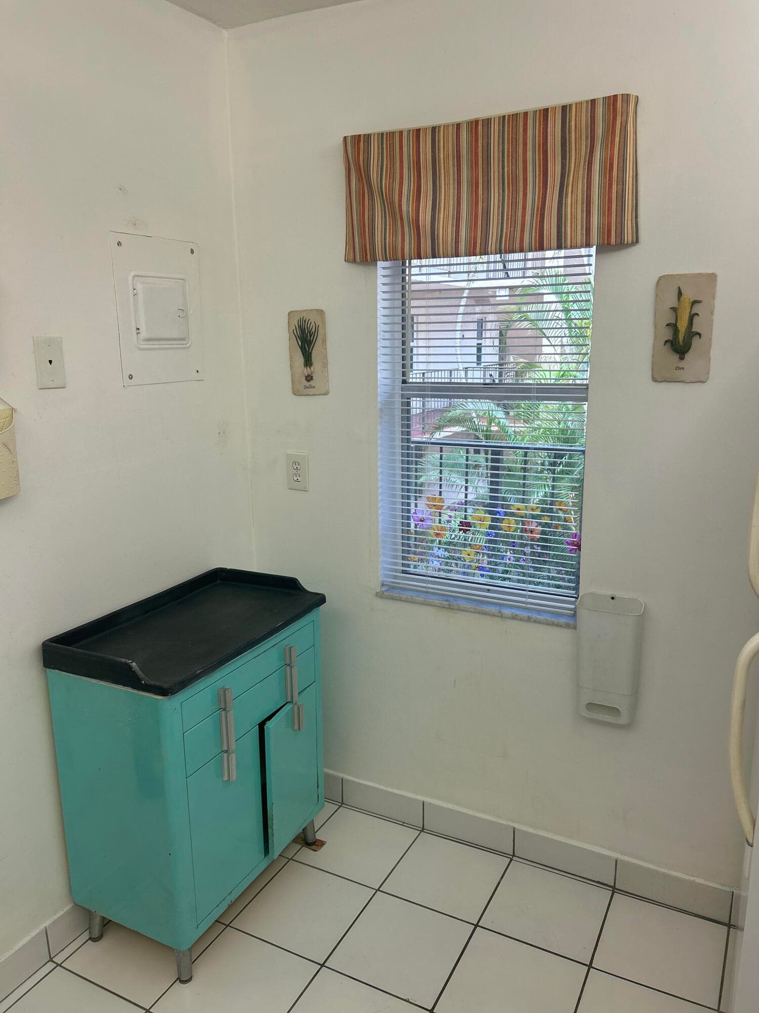 2801 Somerset Drive 201, Lauderdale Lakes, FL 33311 — photo 12 of 29